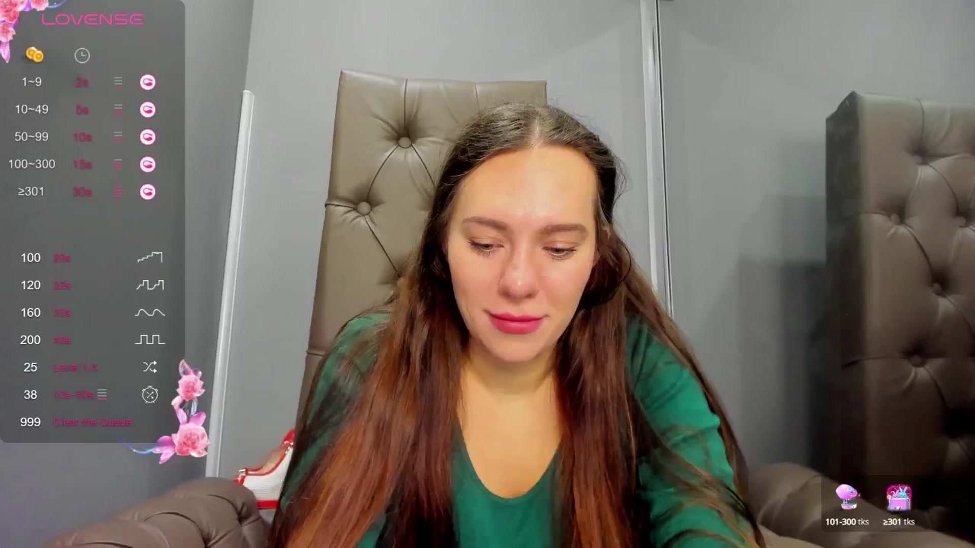 Gallery image thumbnail from Nicole_Kramm's myfreecams stream on, 11/30/2024, 13:31 image 2 of 20