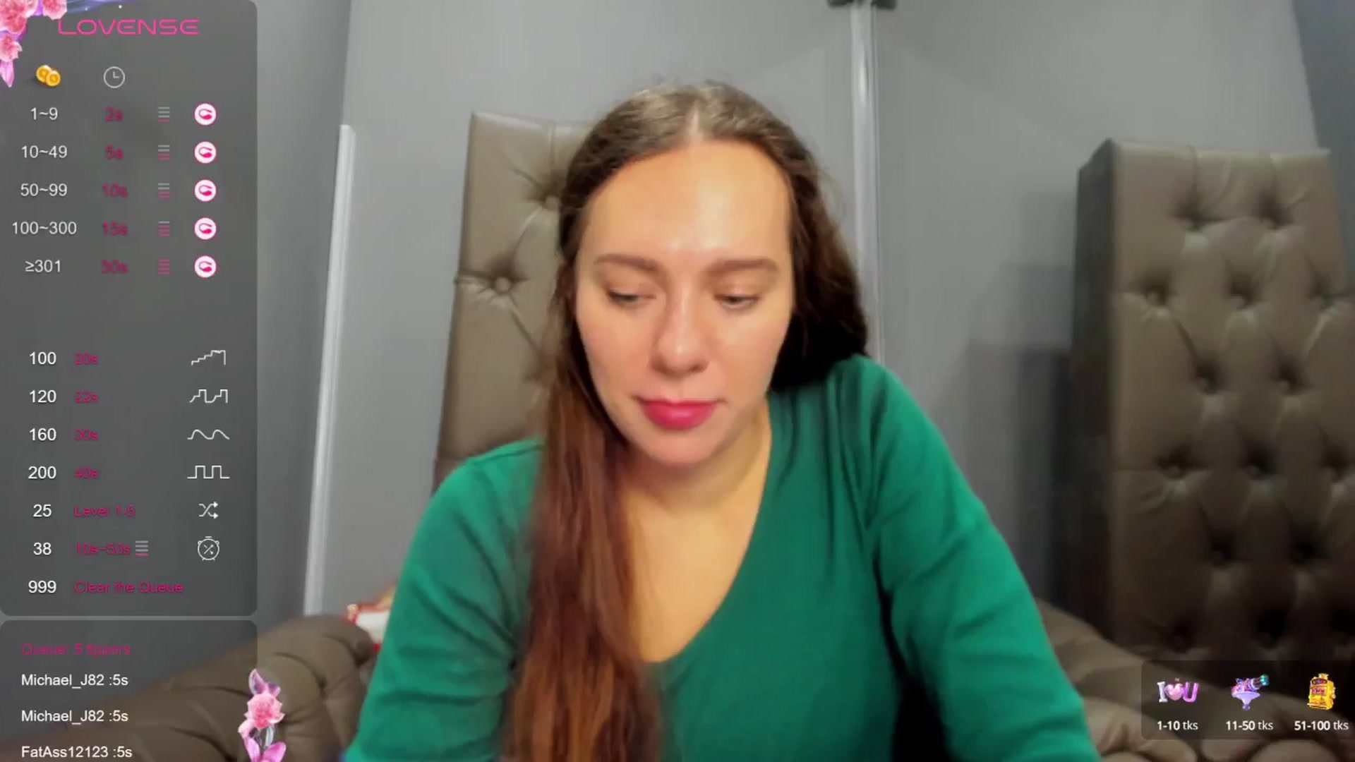 Gallery image thumbnail from Nicole_Kramm's myfreecams stream on, 11/30/2024, 13:31 image 15 of 20