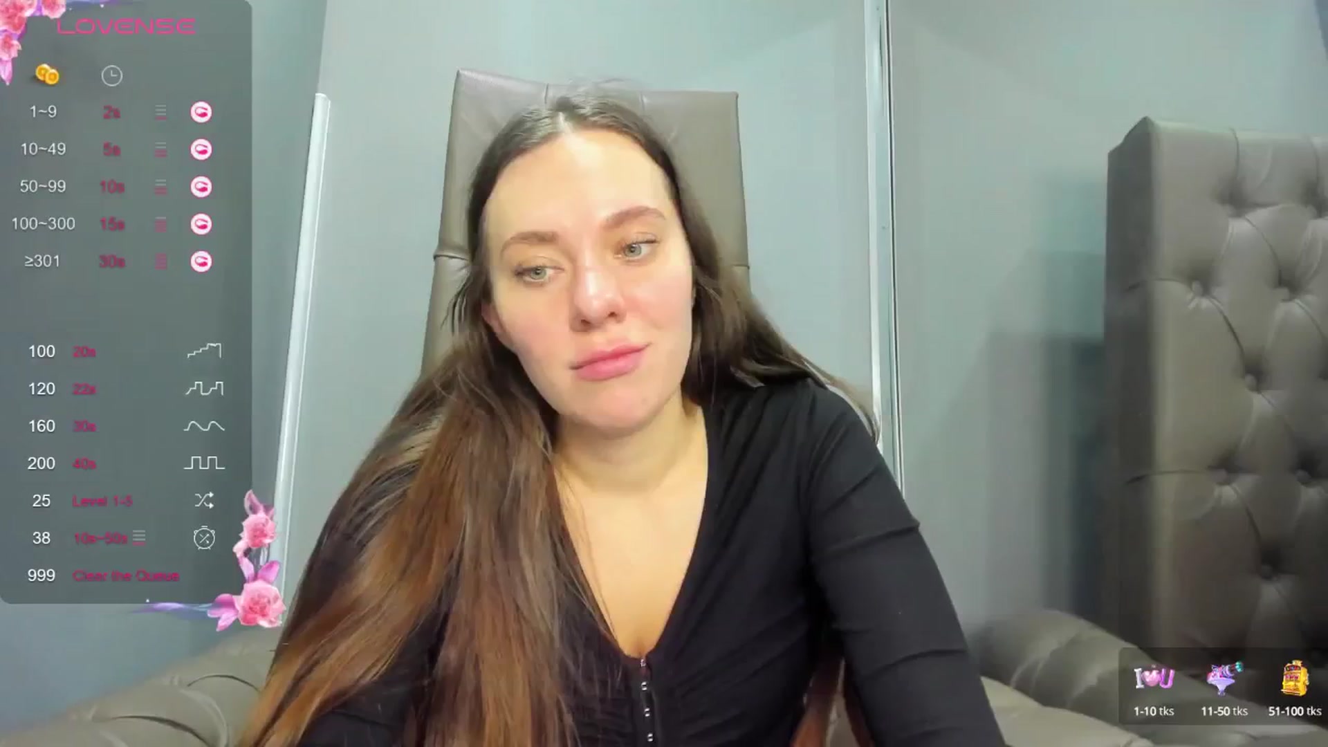 Gallery image thumbnail from Nicole_Kramm's myfreecams stream on, 12/13/2024, 10:54 image 10 of 20