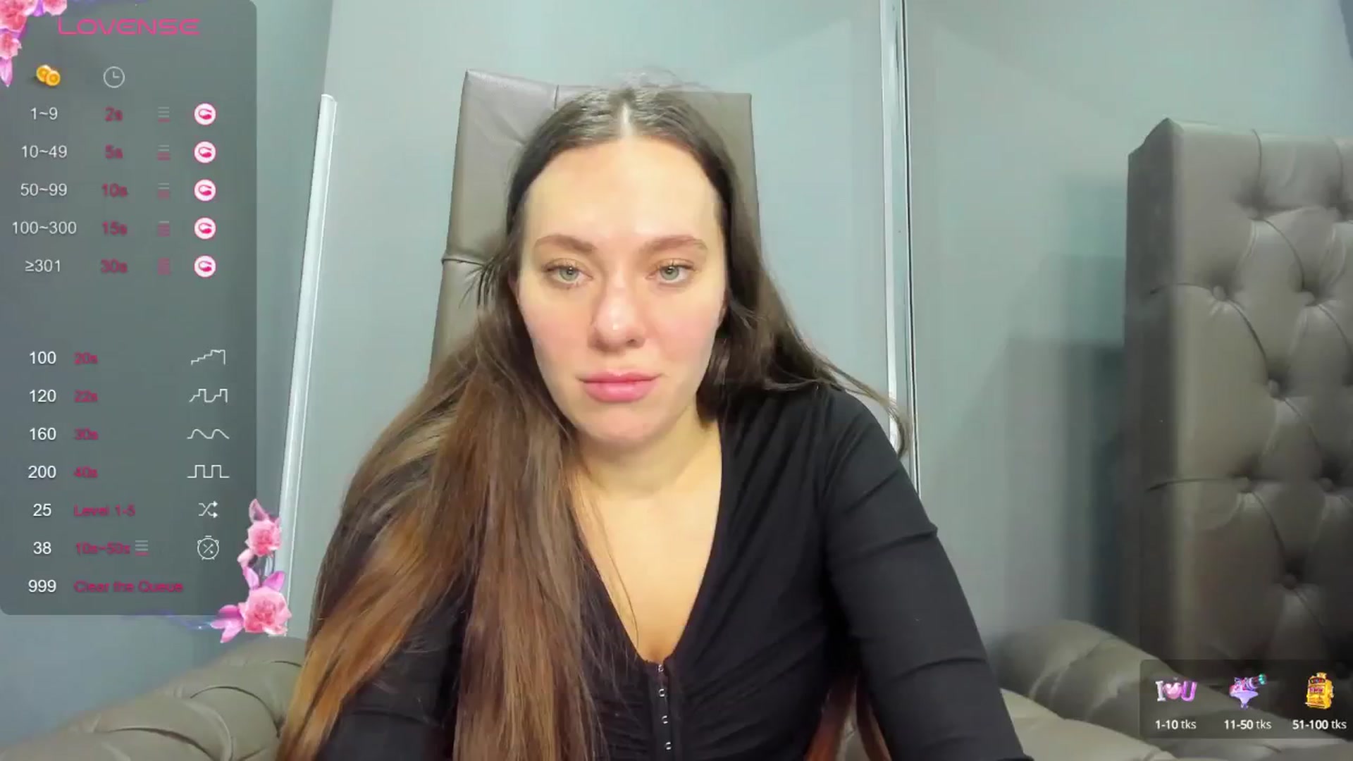 Gallery image thumbnail from Nicole_Kramm's myfreecams stream on, 12/13/2024, 10:54 image 9 of 20