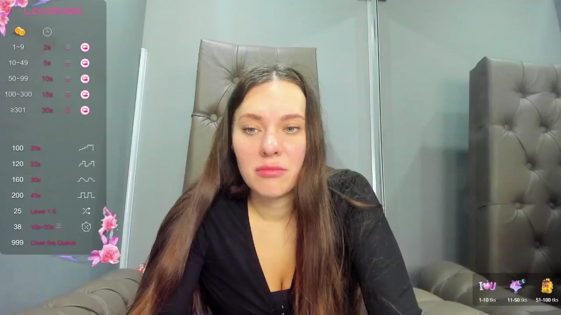 Gallery image thumbnail from Nicole_Kramm's myfreecams stream on, 12/13/2024, 12:27 image 13 of 20