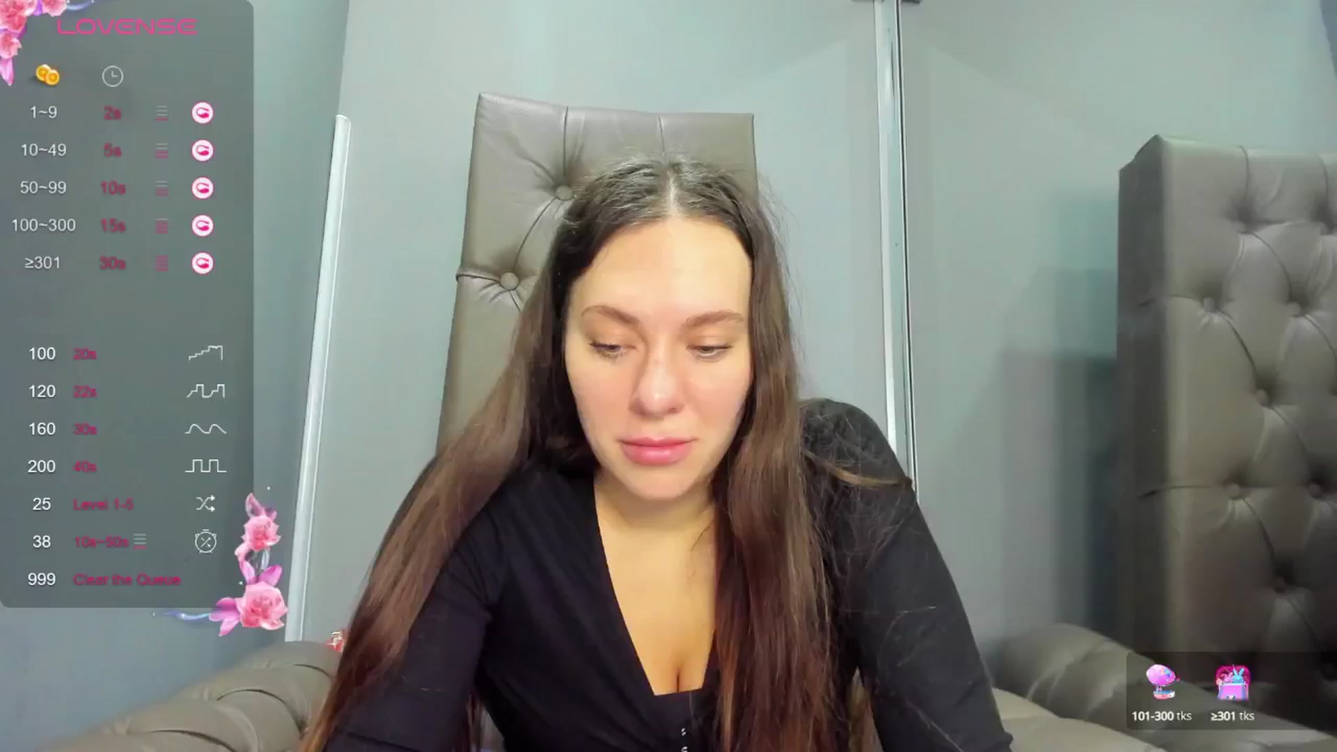 Gallery image thumbnail from Nicole_Kramm's myfreecams stream on, 12/13/2024, 12:27 image 8 of 20