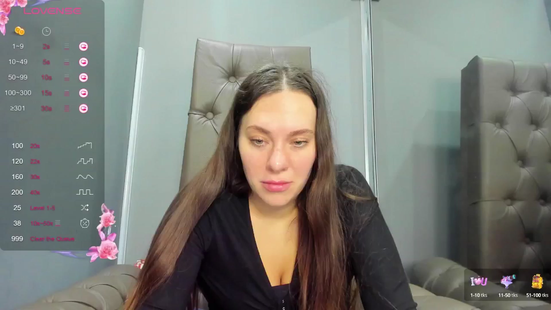 Gallery image thumbnail from Nicole_Kramm's myfreecams stream on, 12/13/2024, 12:27 image 9 of 20