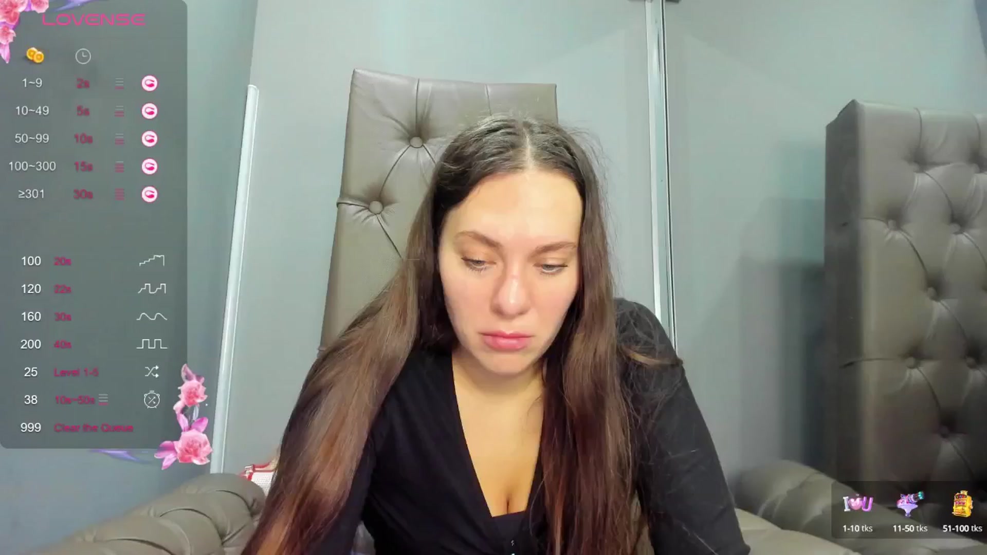 Gallery image thumbnail from Nicole_Kramm's myfreecams stream on, 12/13/2024, 12:27 image 11 of 20