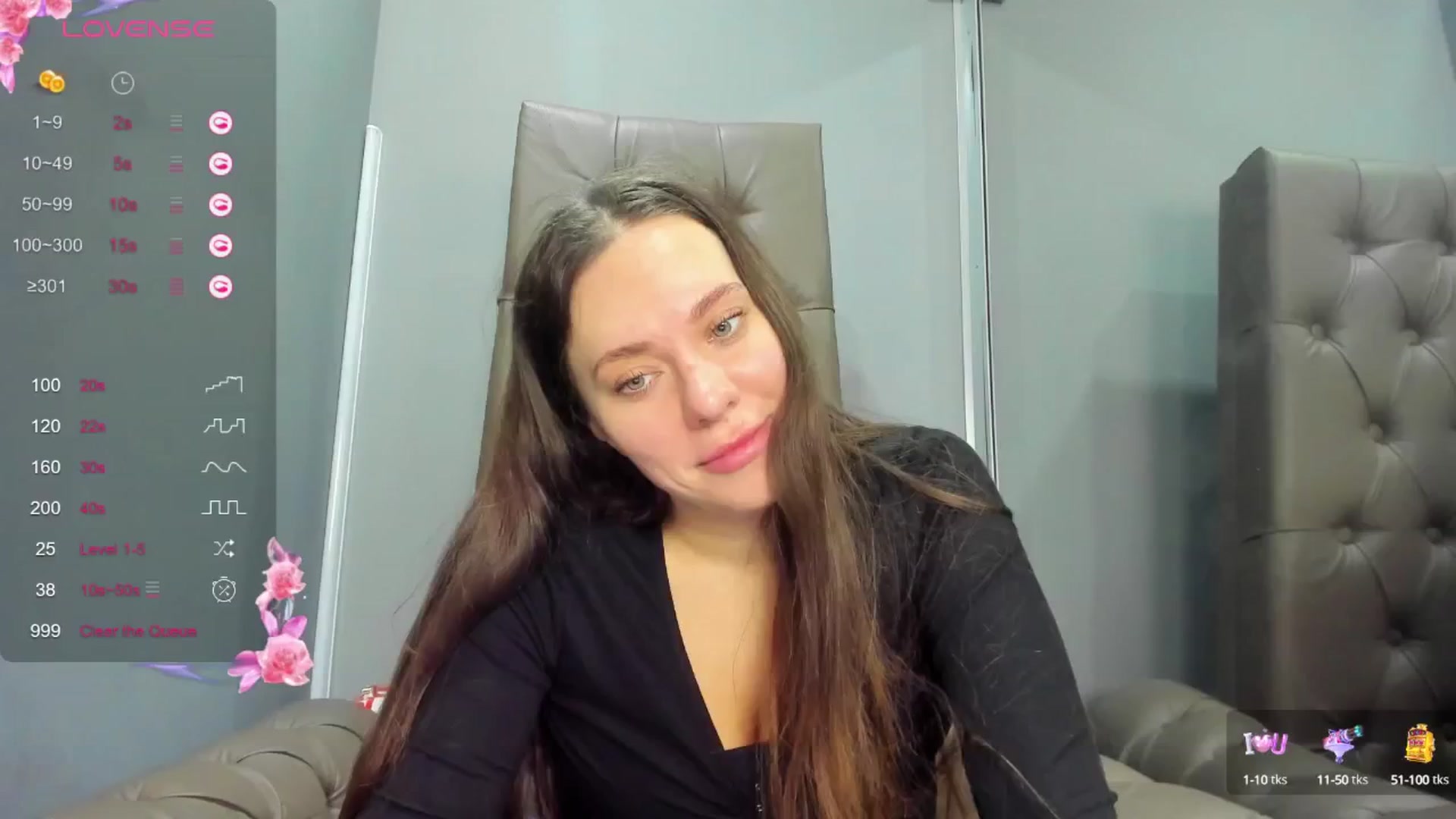 Gallery image thumbnail from Nicole_Kramm's myfreecams stream on, 12/13/2024, 12:27 image 5 of 20