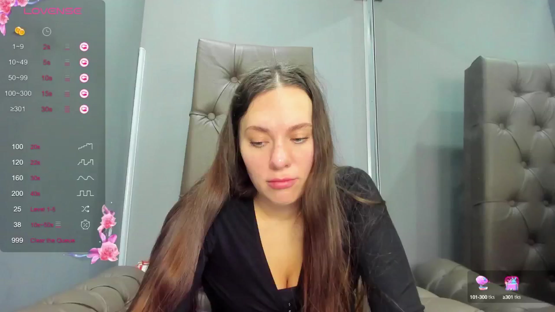 Gallery image thumbnail from Nicole_Kramm's myfreecams stream on, 12/13/2024, 12:27 image 12 of 20
