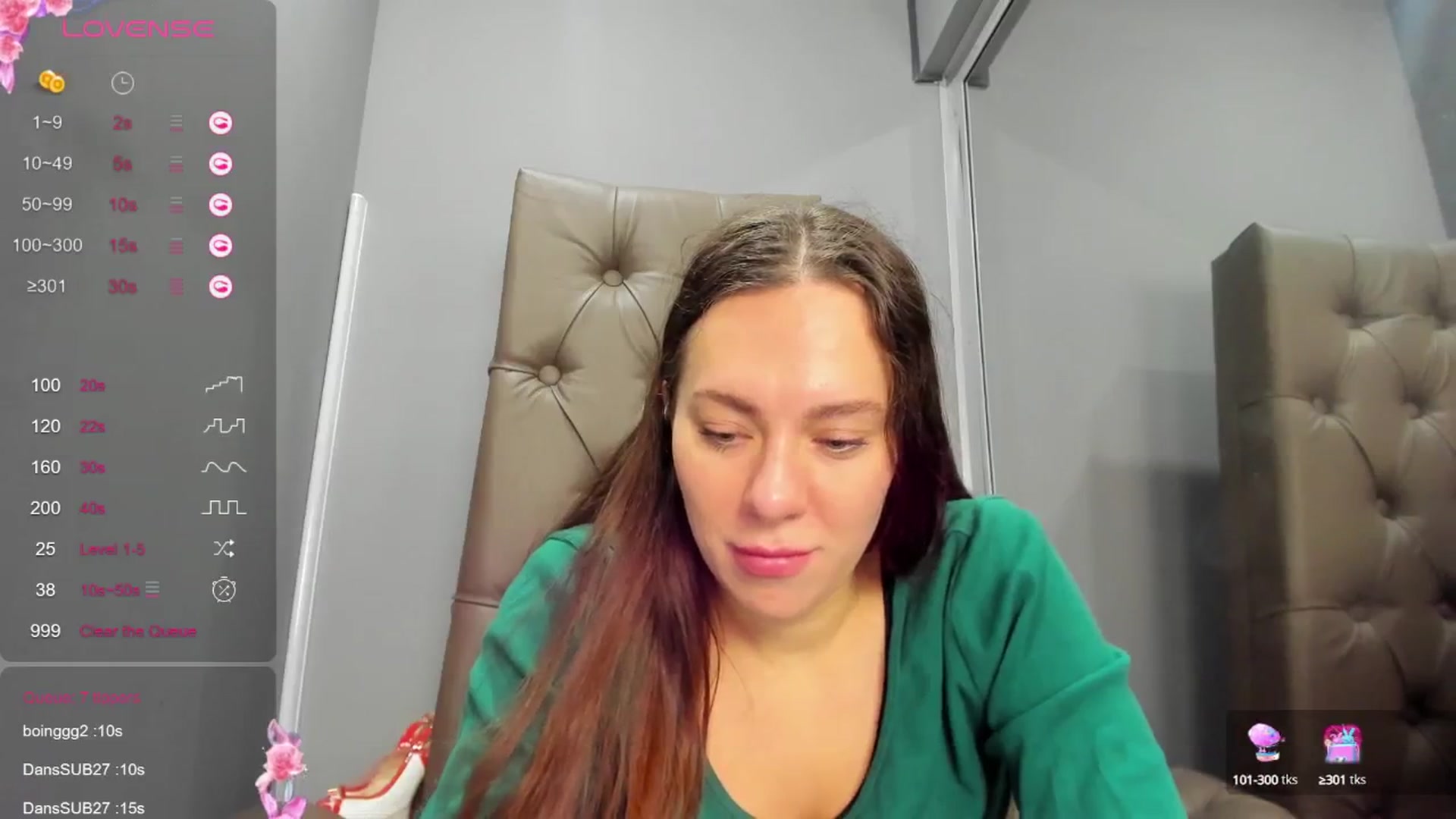 Gallery image thumbnail from Nicole_Kramm's myfreecams stream on, 12/14/2024, 13:24 image 15 of 20