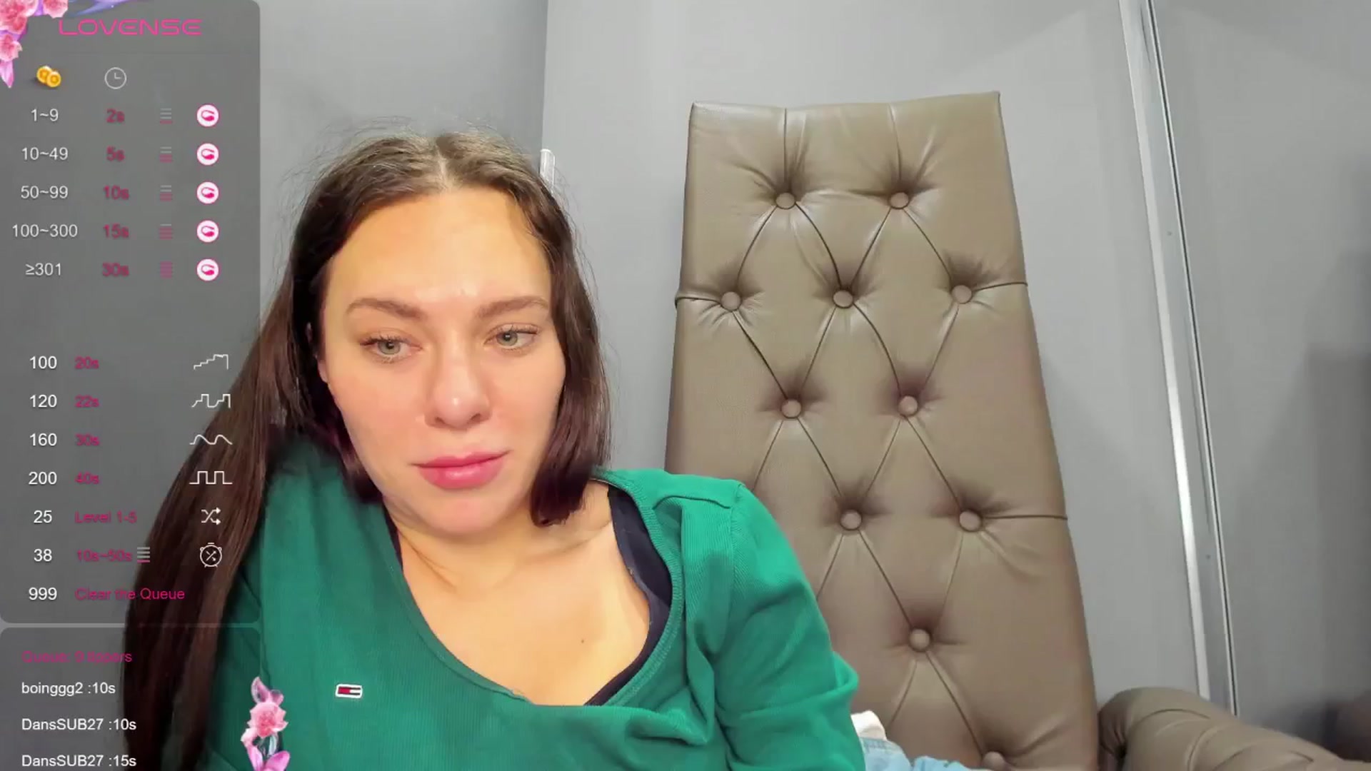 Gallery image thumbnail from Nicole_Kramm's myfreecams stream on, 12/14/2024, 14:09 image 12 of 20