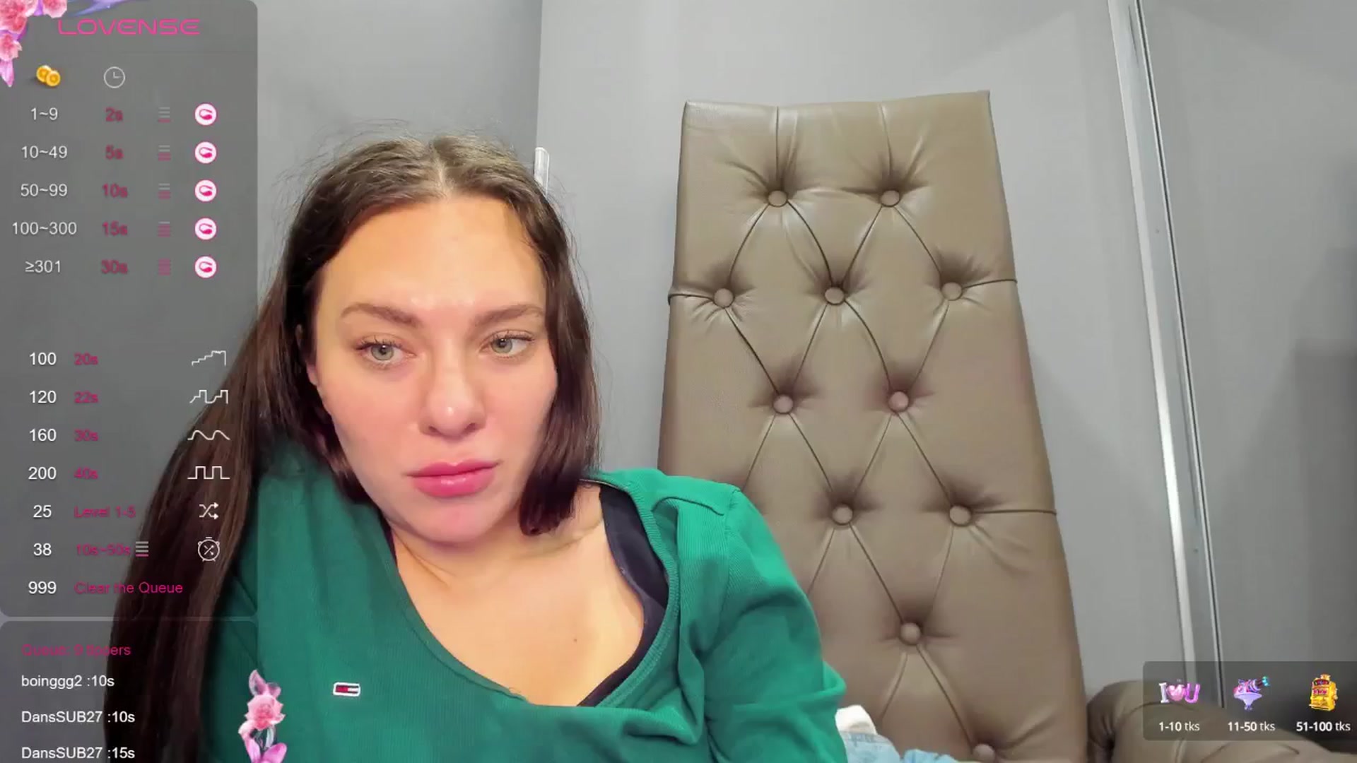 Gallery image thumbnail from Nicole_Kramm's myfreecams stream on, 12/14/2024, 14:09 image 16 of 20