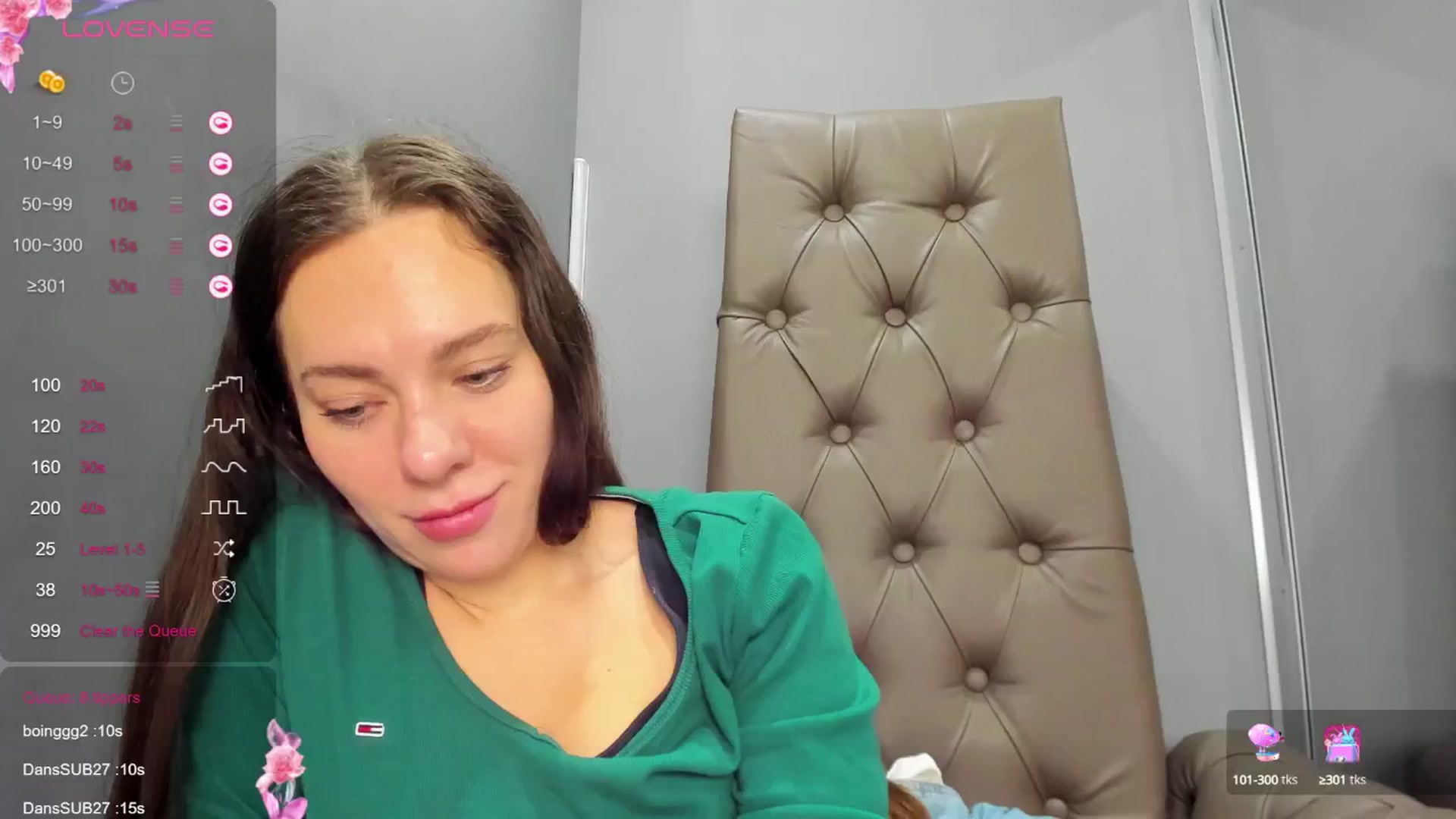 Gallery image thumbnail from Nicole_Kramm's myfreecams stream on, 12/14/2024, 14:09 image 10 of 20