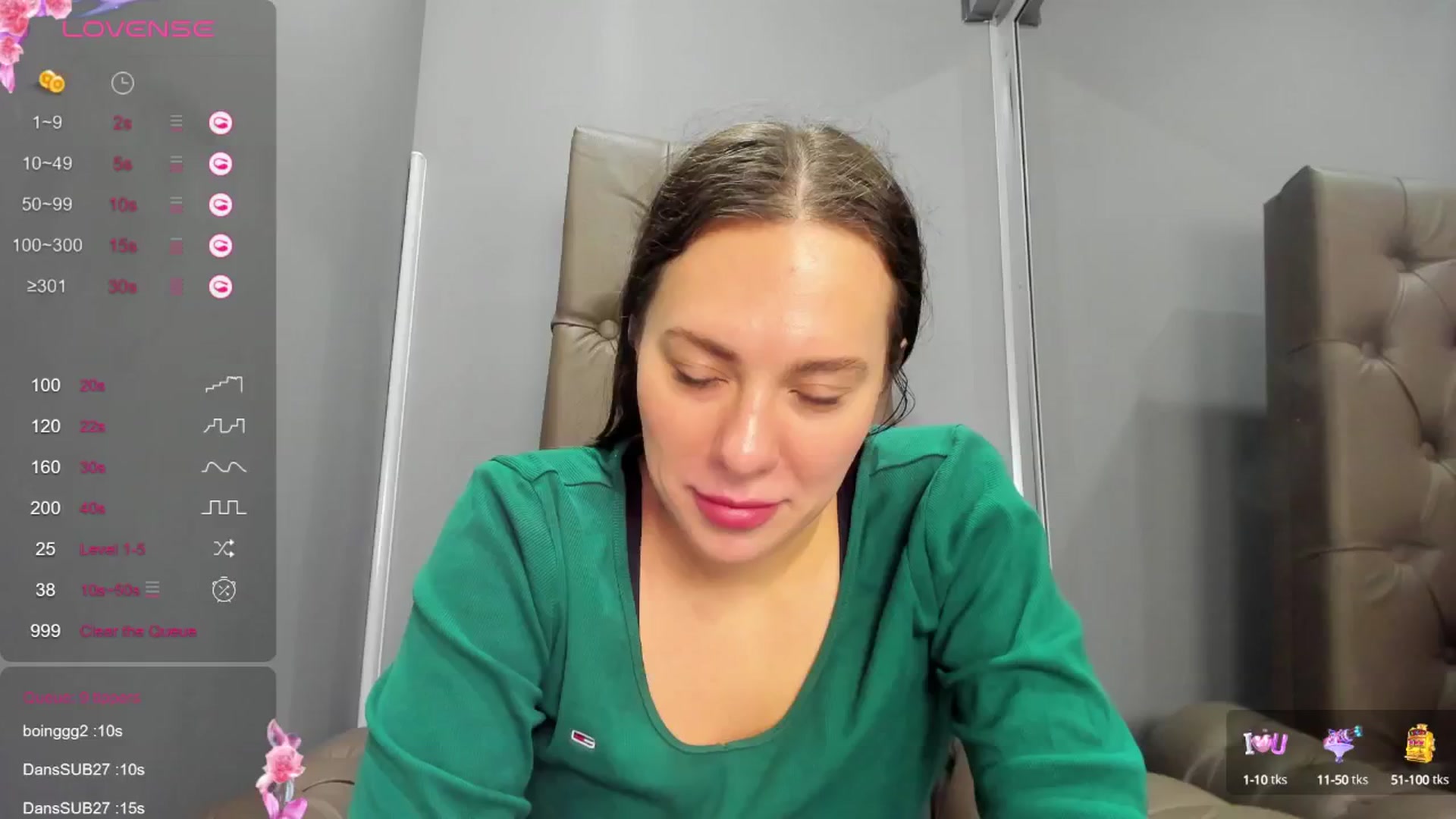Gallery image thumbnail from Nicole_Kramm's myfreecams stream on, 12/14/2024, 14:09 image 20 of 20