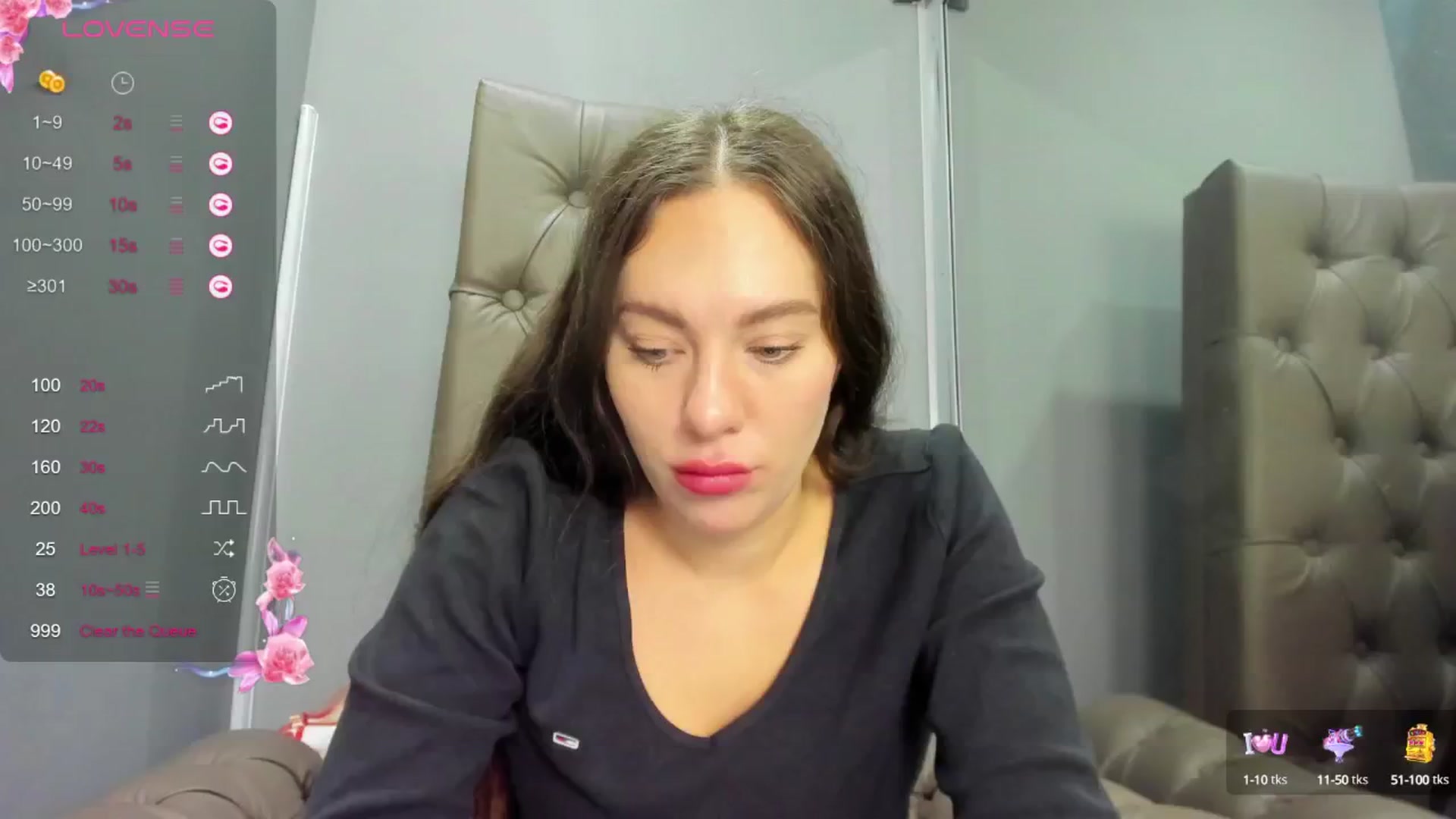 Gallery image thumbnail from Nicole_Kramm's myfreecams stream on, 12/15/2024, 09:54 image 14 of 20