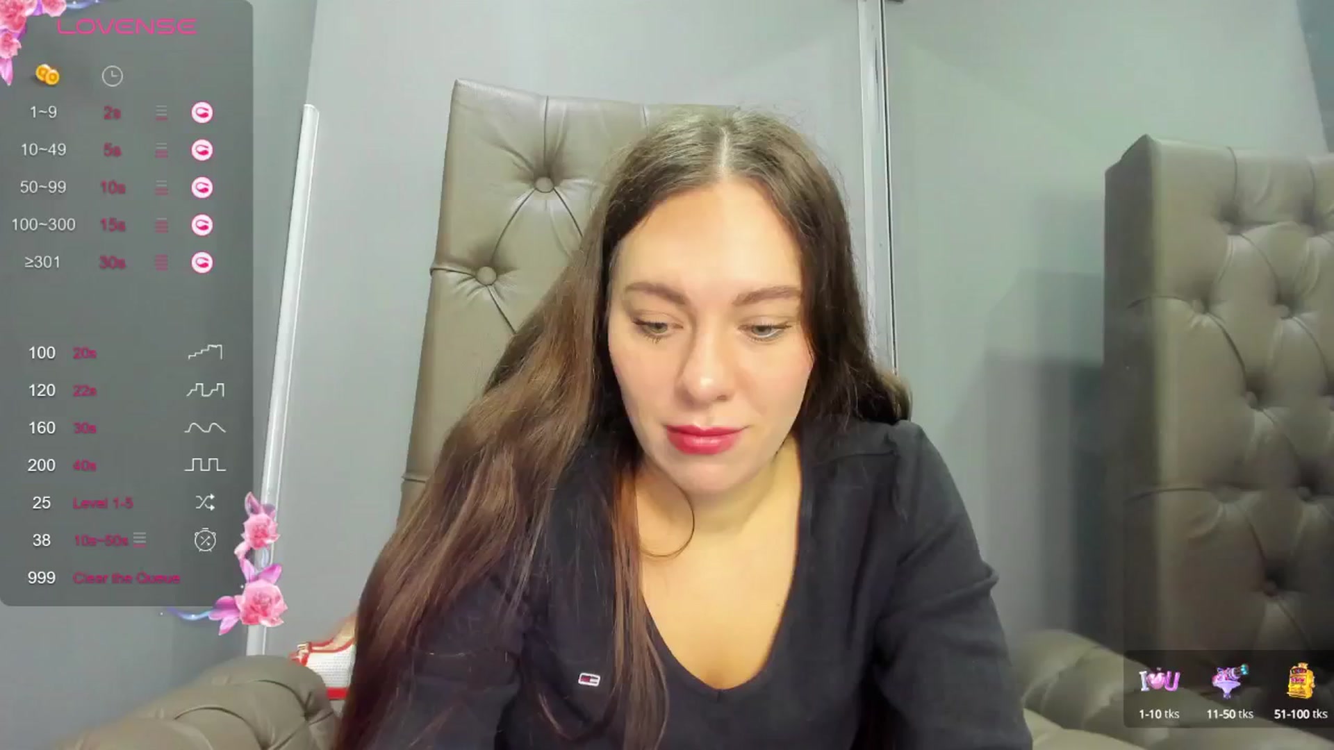 Gallery image thumbnail from Nicole_Kramm's myfreecams stream on, 12/15/2024, 09:54 image 4 of 20