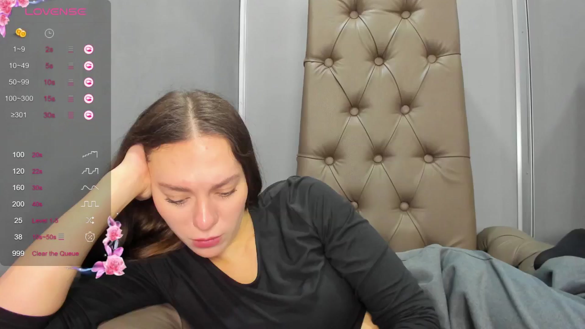 Gallery image thumbnail from Nicole_Kramm's myfreecams stream on, 12/20/2024, 12:16 image 9 of 20