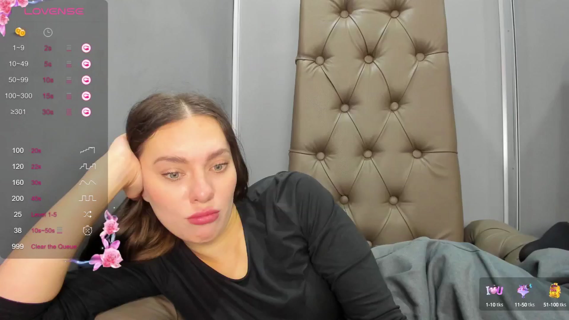 Gallery image thumbnail from Nicole_Kramm's myfreecams stream on, 12/20/2024, 12:16 image 5 of 20