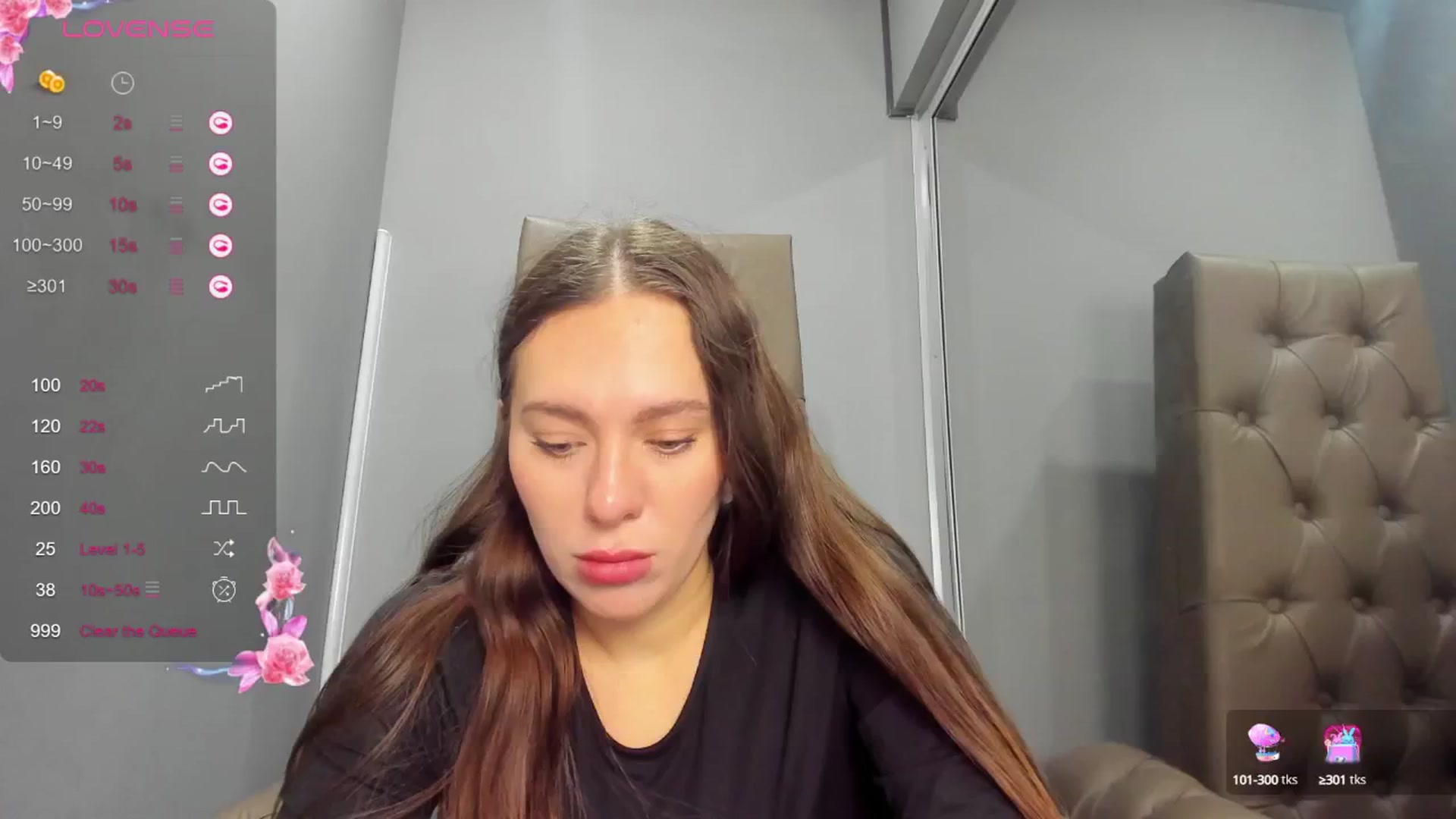 Gallery image thumbnail from Nicole_Kramm's myfreecams stream on, 12/20/2024, 12:16 image 1 of 20