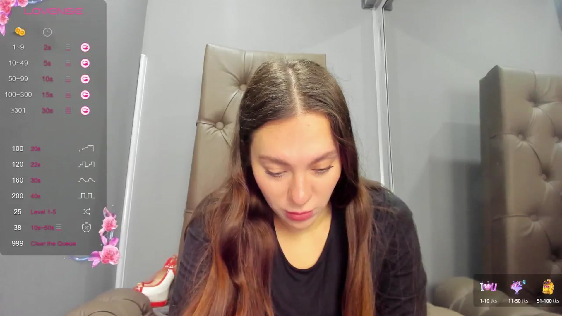 Gallery image thumbnail from Nicole_Kramm's myfreecams stream on, 12/20/2024, 12:16 image 17 of 20