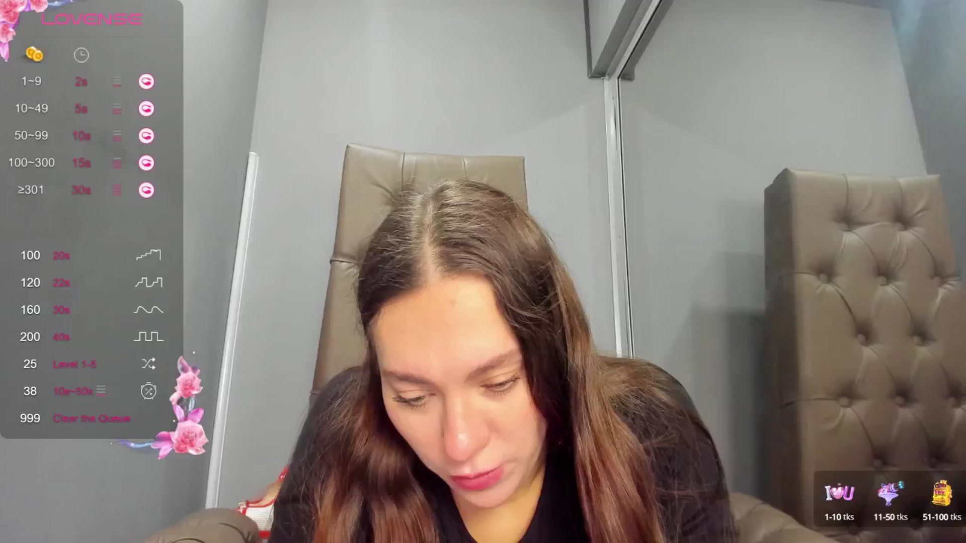 Gallery image thumbnail from Nicole_Kramm's myfreecams stream on, 12/20/2024, 12:16 image 3 of 20