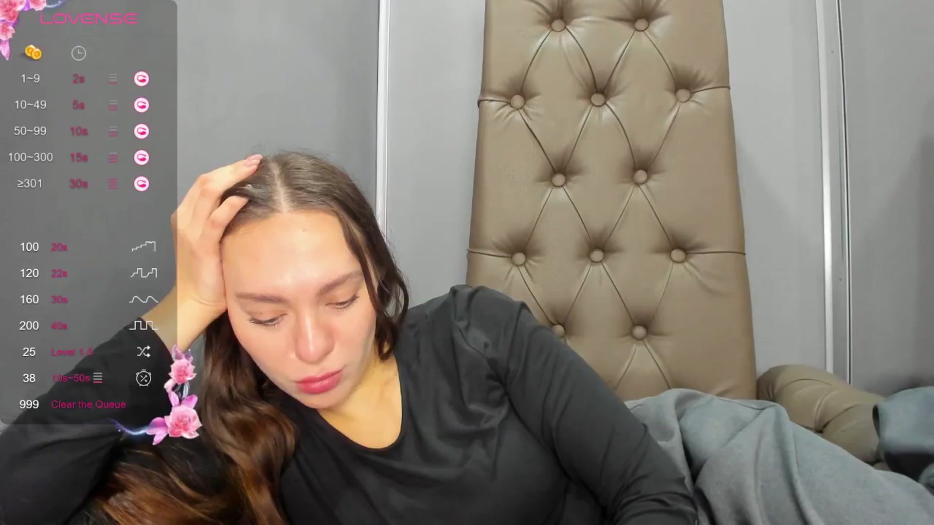 Gallery image thumbnail from Nicole_Kramm's myfreecams stream on, 12/20/2024, 13:25 image 7 of 20