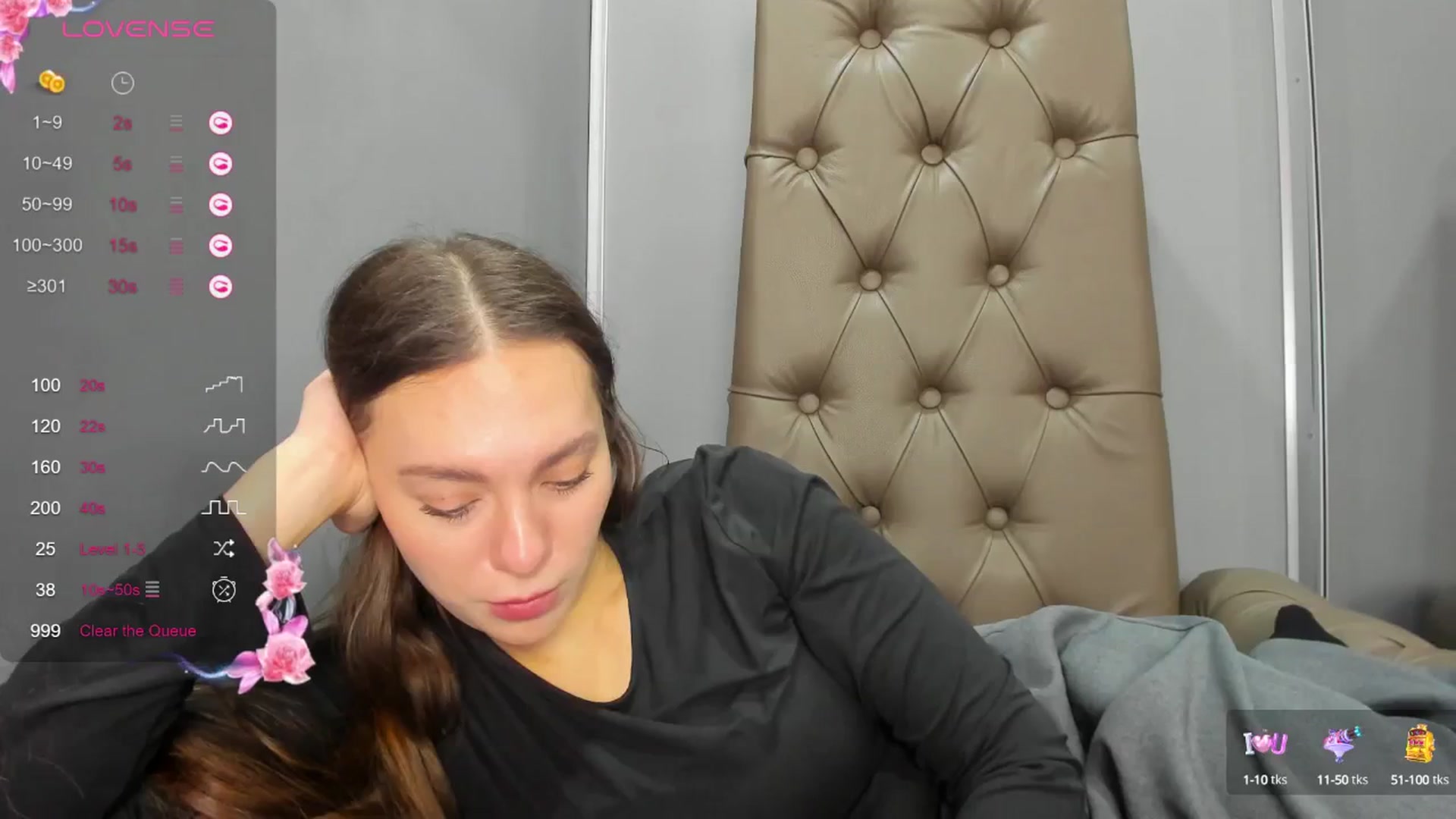 Gallery image thumbnail from Nicole_Kramm's myfreecams stream on, 12/20/2024, 13:25 image 5 of 20
