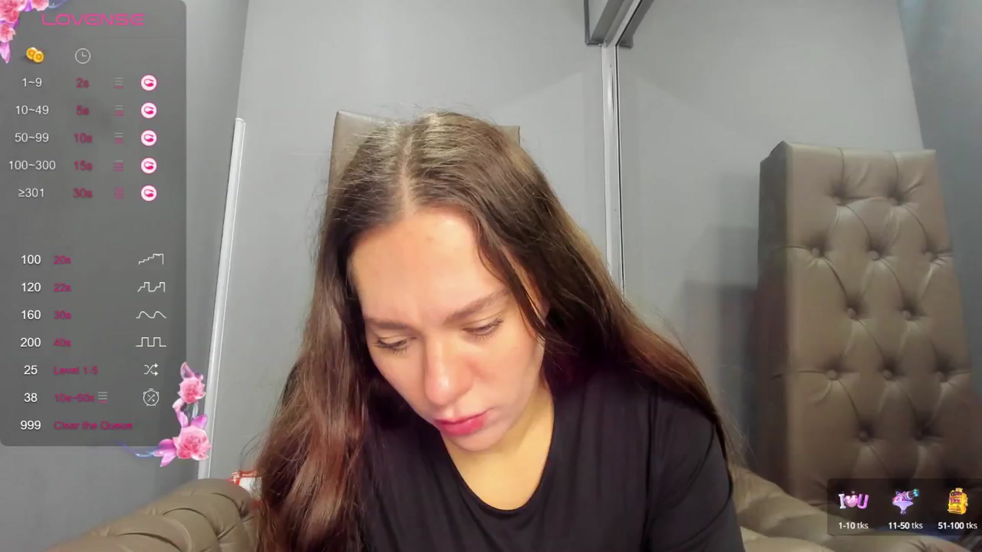 Gallery image thumbnail from Nicole_Kramm's myfreecams stream on, 12/20/2024, 13:25 image 16 of 20
