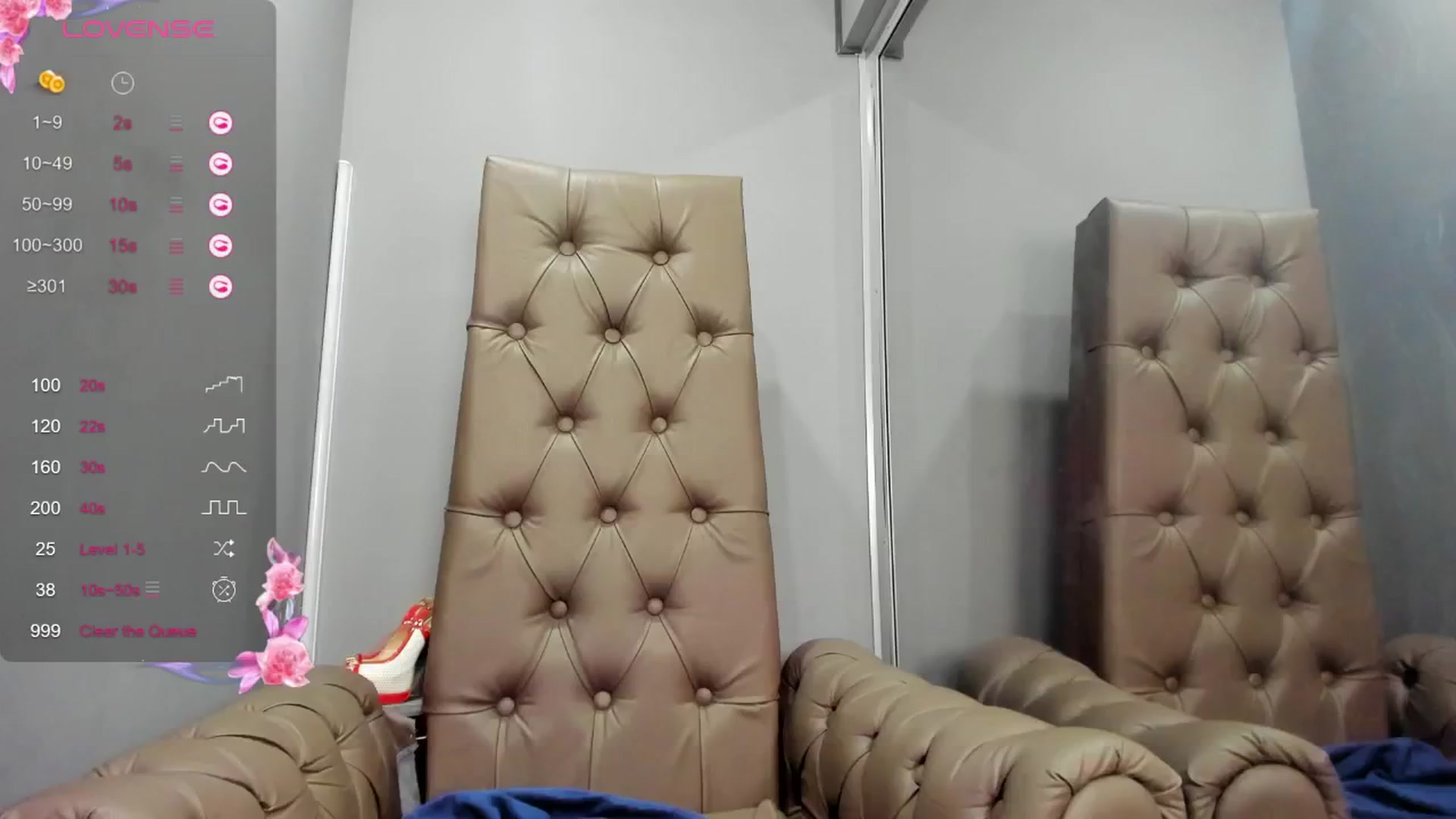 Gallery image thumbnail from Nicole_Kramm's myfreecams stream on, 12/21/2024, 11:38 image 20 of 20