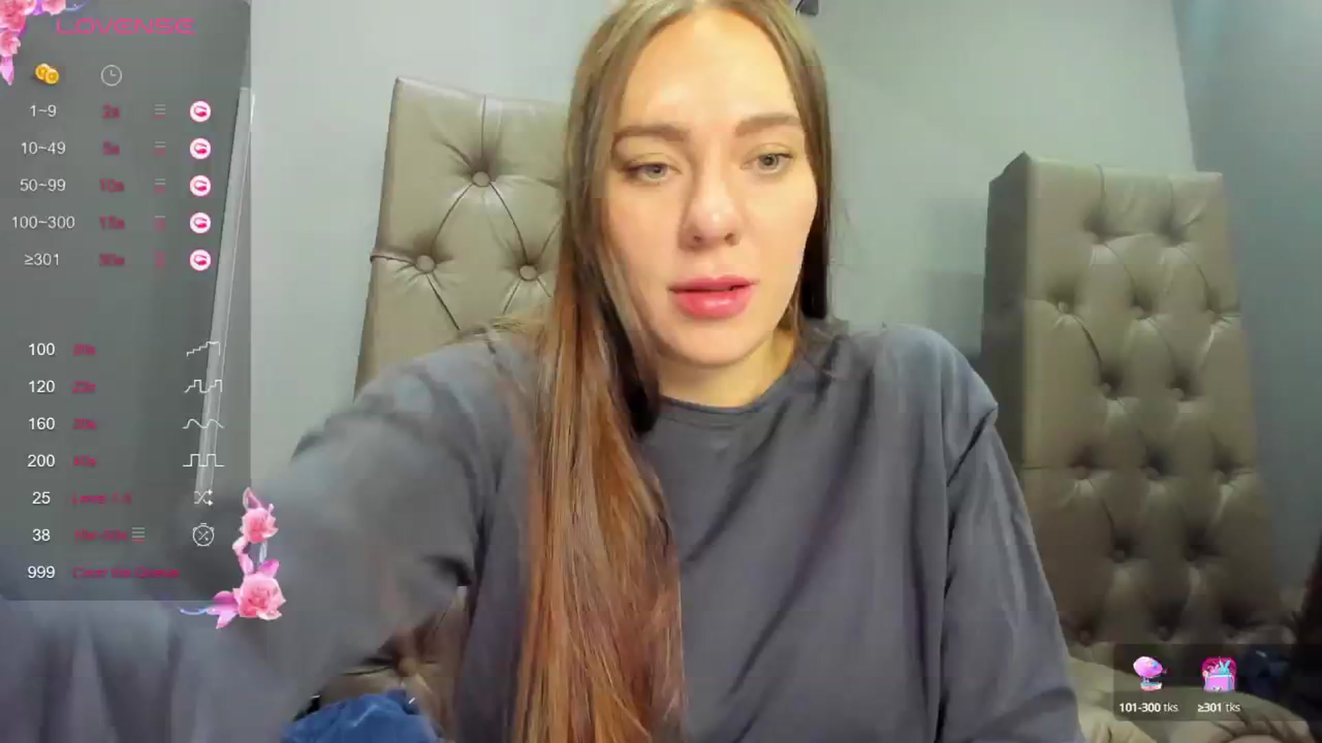 Gallery image thumbnail from Nicole_Kramm's myfreecams stream on, 12/21/2024, 13:16 image 19 of 20