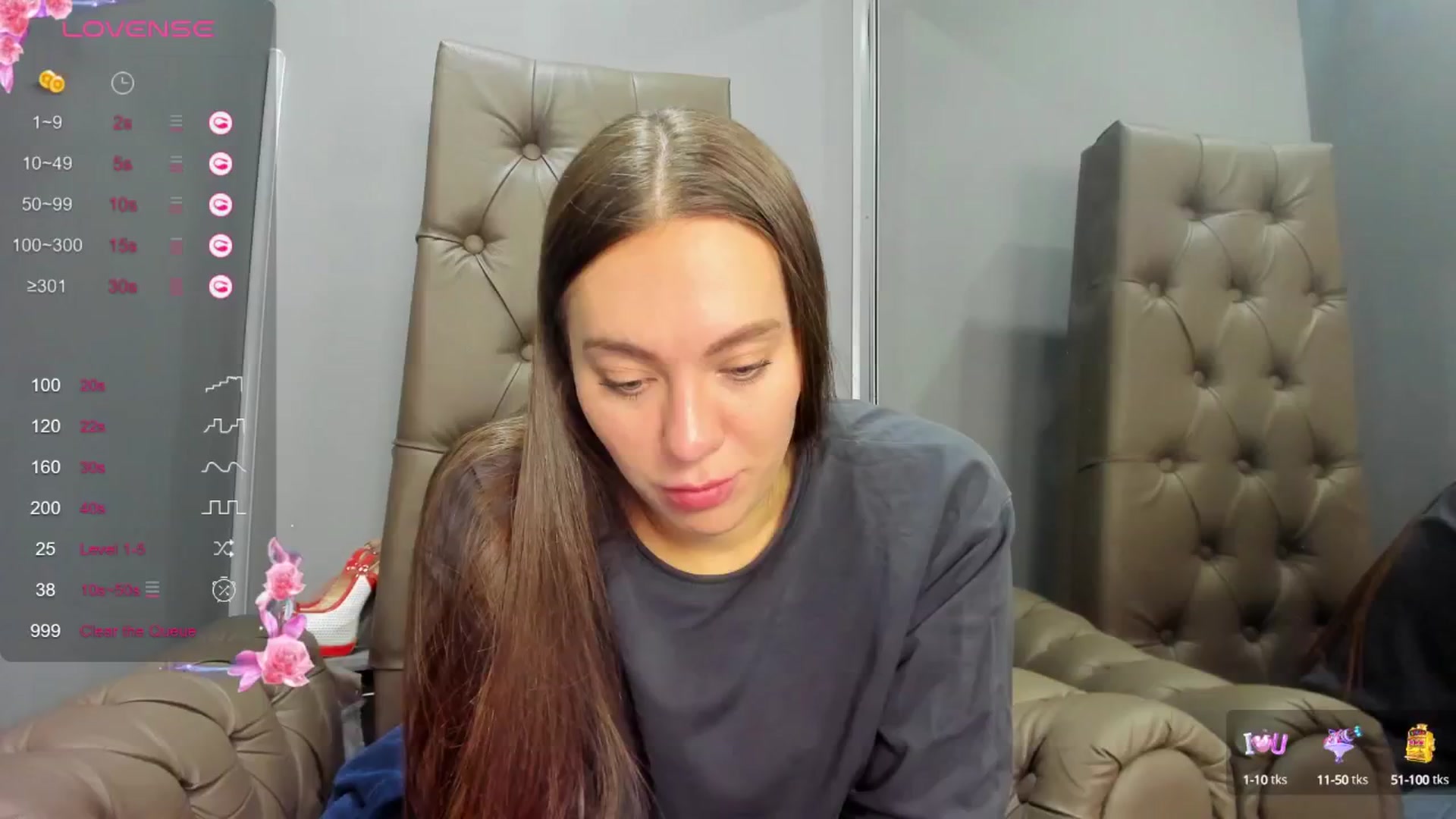 Gallery image thumbnail from Nicole_Kramm's myfreecams stream on, 12/21/2024, 13:51 image 9 of 20