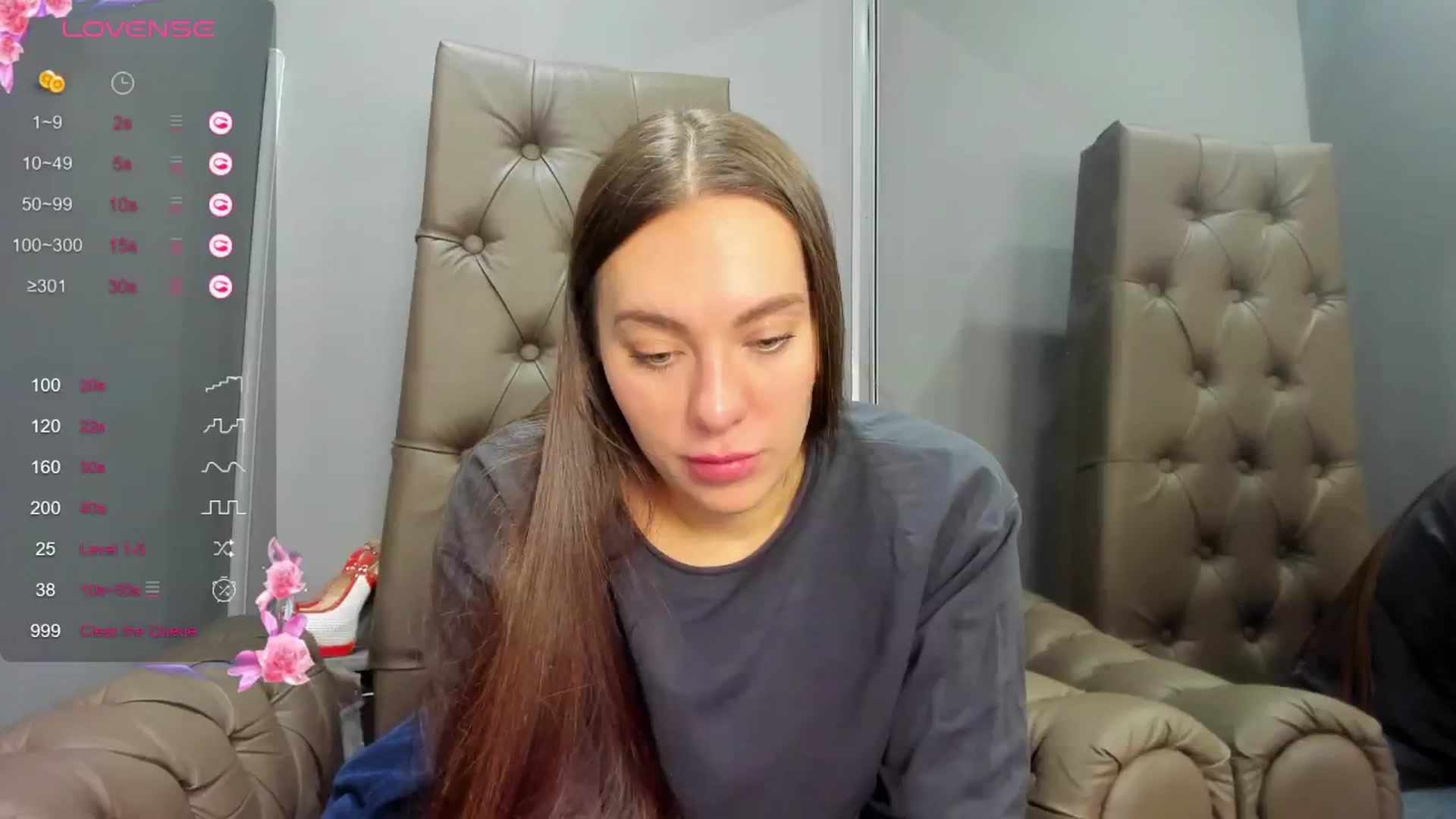 Gallery image thumbnail from Nicole_Kramm's myfreecams stream on, 12/21/2024, 13:51 image 16 of 20