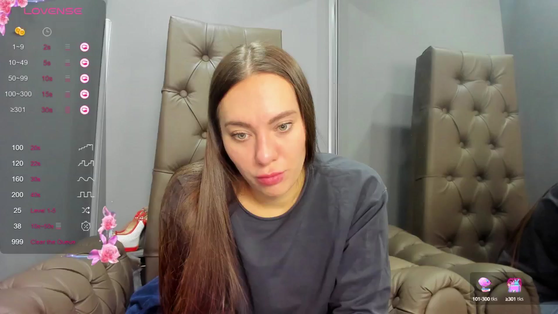 Gallery image thumbnail from Nicole_Kramm's myfreecams stream on, 12/21/2024, 13:51 image 7 of 20