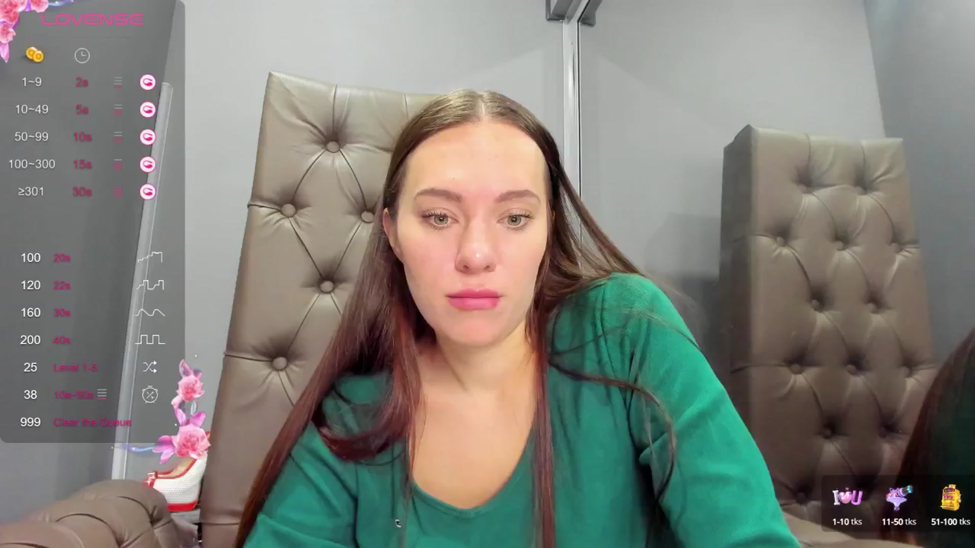 Gallery image thumbnail from Nicole_Kramm's myfreecams stream on, 12/22/2024, 10:04 image 18 of 20