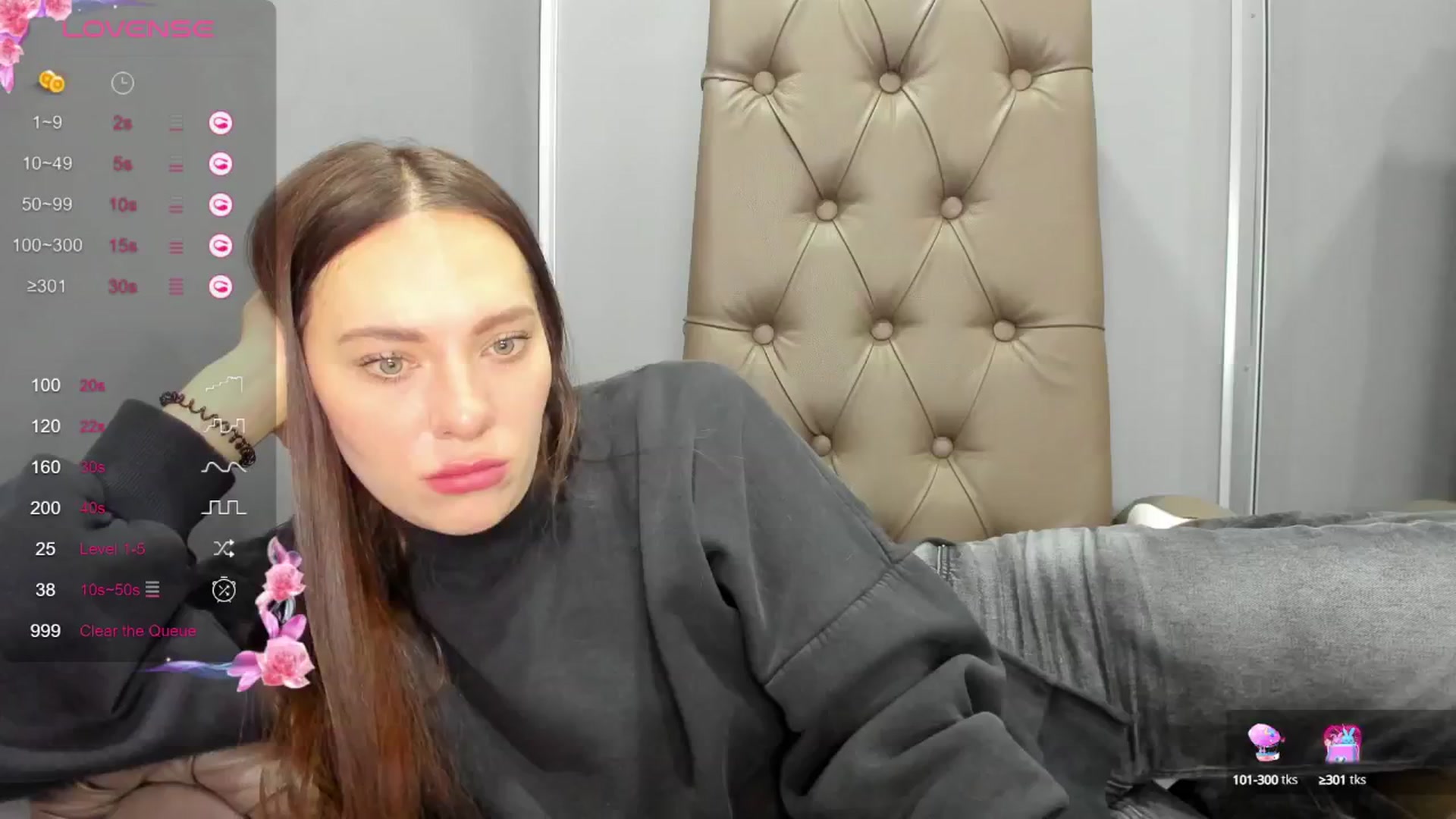 Gallery image thumbnail from Nicole_Kramm's myfreecams stream on, 12/24/2024, 11:39 image 2 of 20