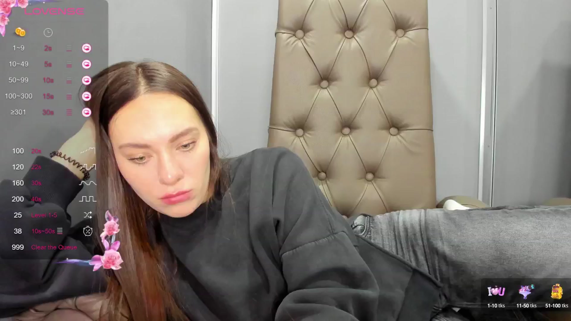 Gallery image thumbnail from Nicole_Kramm's myfreecams stream on, 12/24/2024, 11:39 image 3 of 20