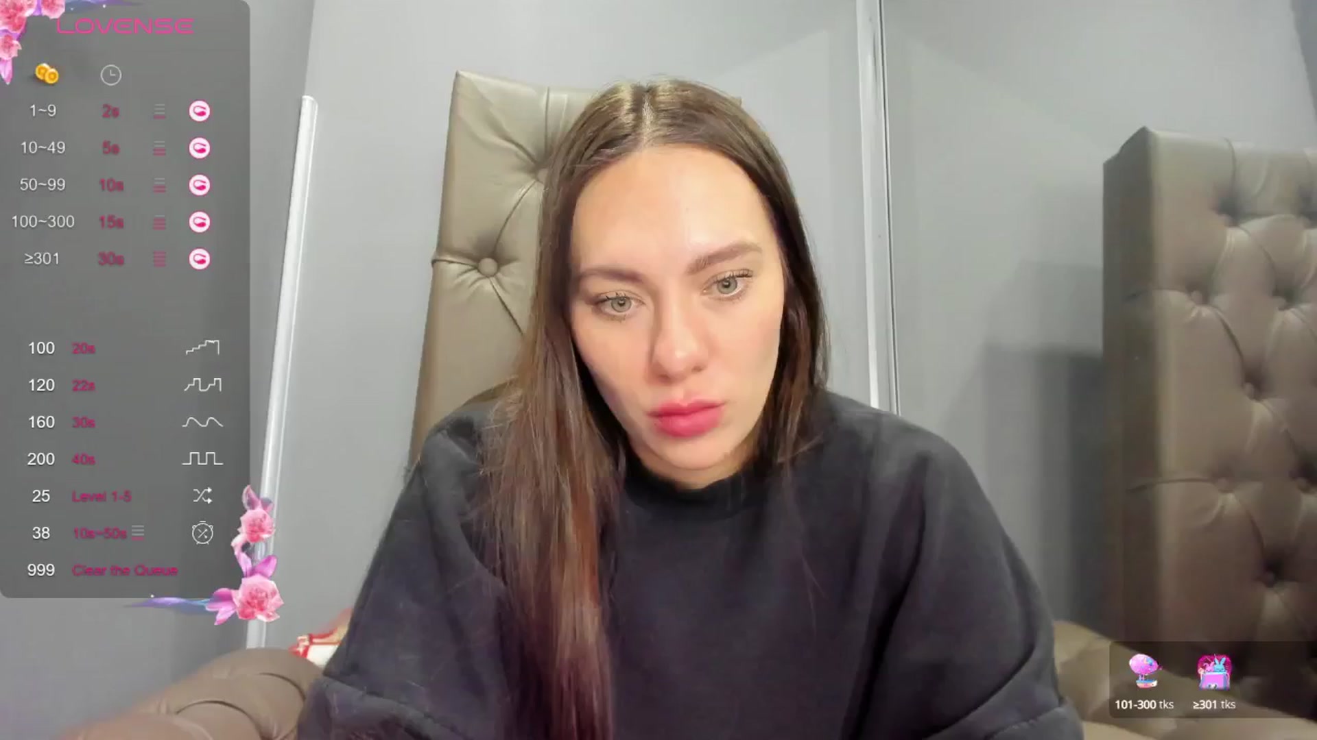 Gallery image thumbnail from Nicole_Kramm's myfreecams stream on, 12/24/2024, 11:39 image 9 of 20
