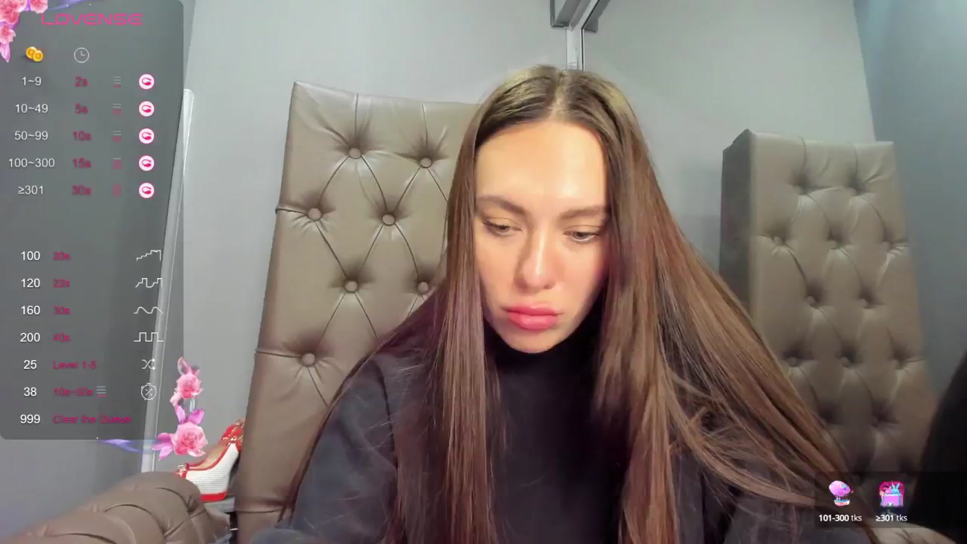 Gallery image thumbnail from Nicole_Kramm's myfreecams stream on, 12/24/2024, 14:39 image 1 of 20