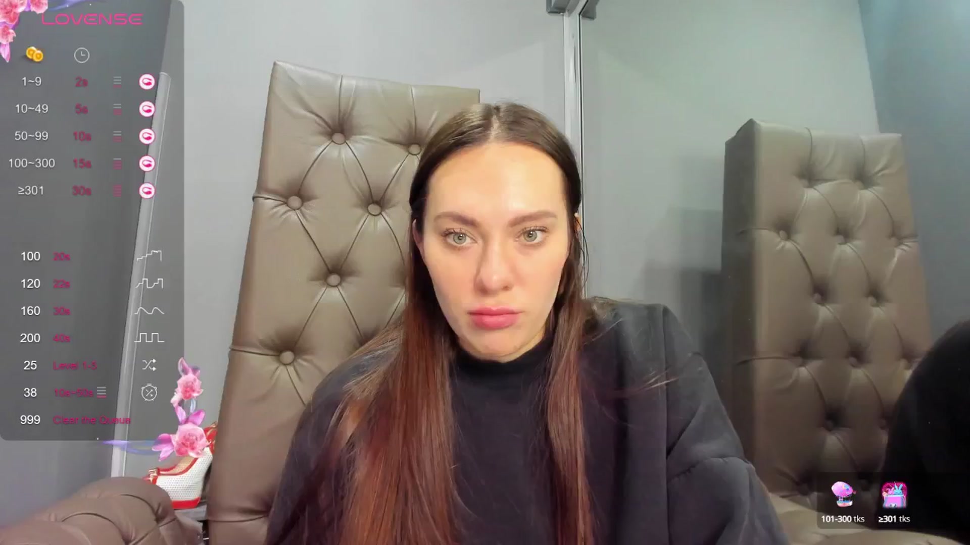 Gallery image thumbnail from Nicole_Kramm's myfreecams stream on, 12/24/2024, 14:39 image 3 of 20