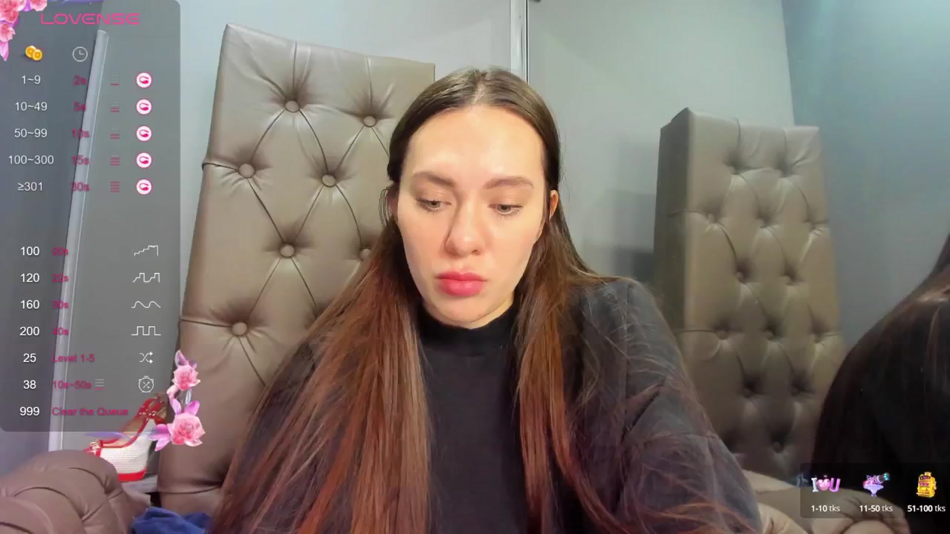 Gallery image thumbnail from Nicole_Kramm's myfreecams stream on, 12/24/2024, 14:39 image 12 of 20