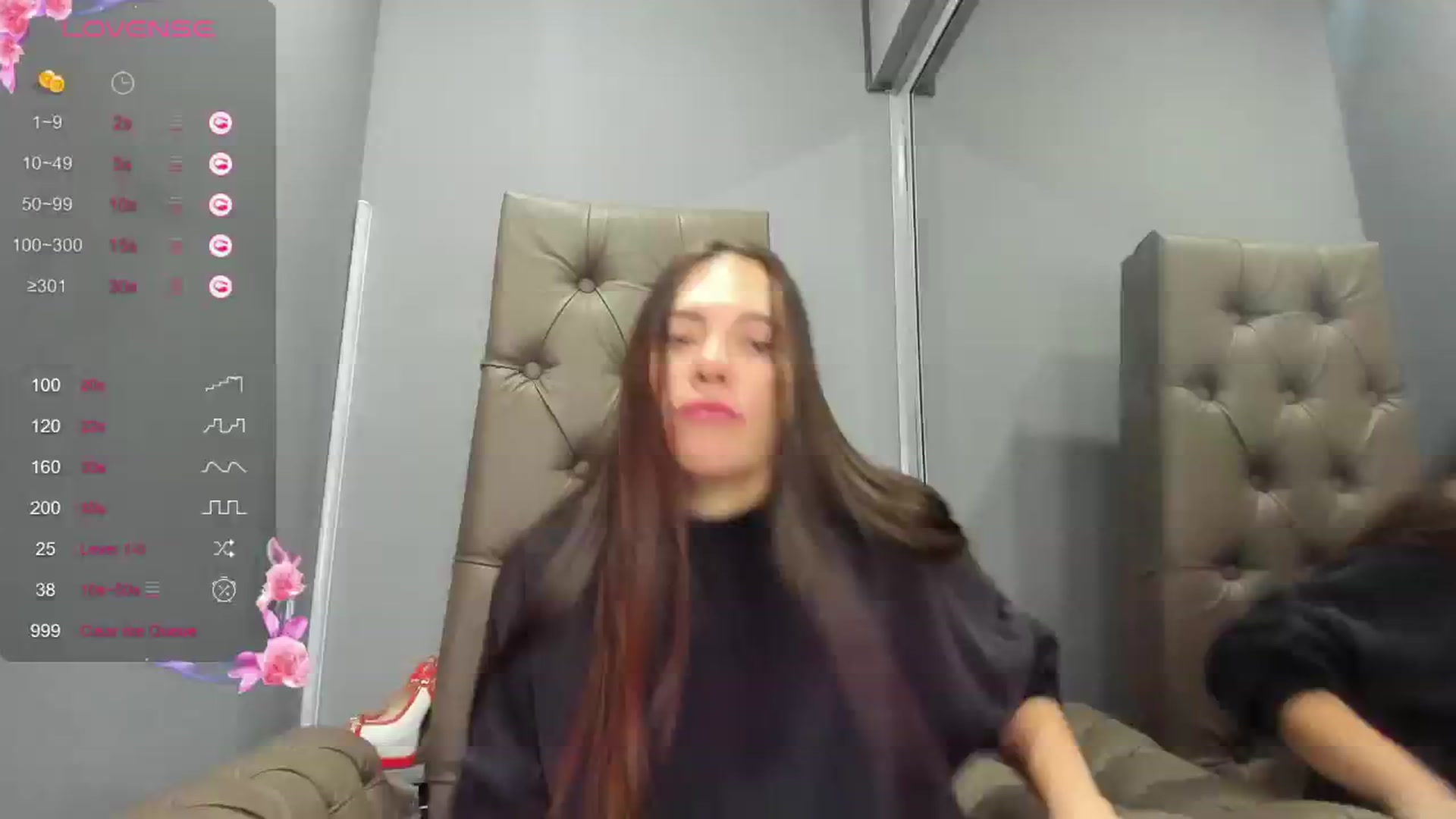Gallery image thumbnail from Nicole_Kramm's myfreecams stream on, 12/25/2024, 08:38 image 19 of 20