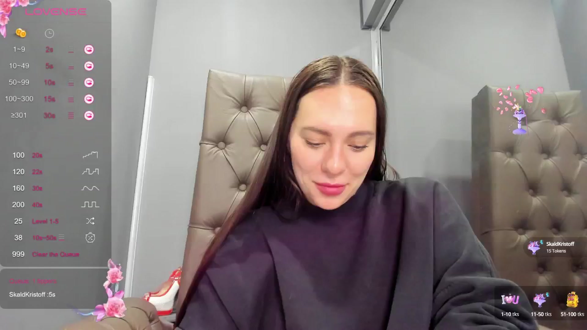 Gallery image thumbnail from Nicole_Kramm's myfreecams stream on, 12/25/2024, 08:38 image 10 of 20