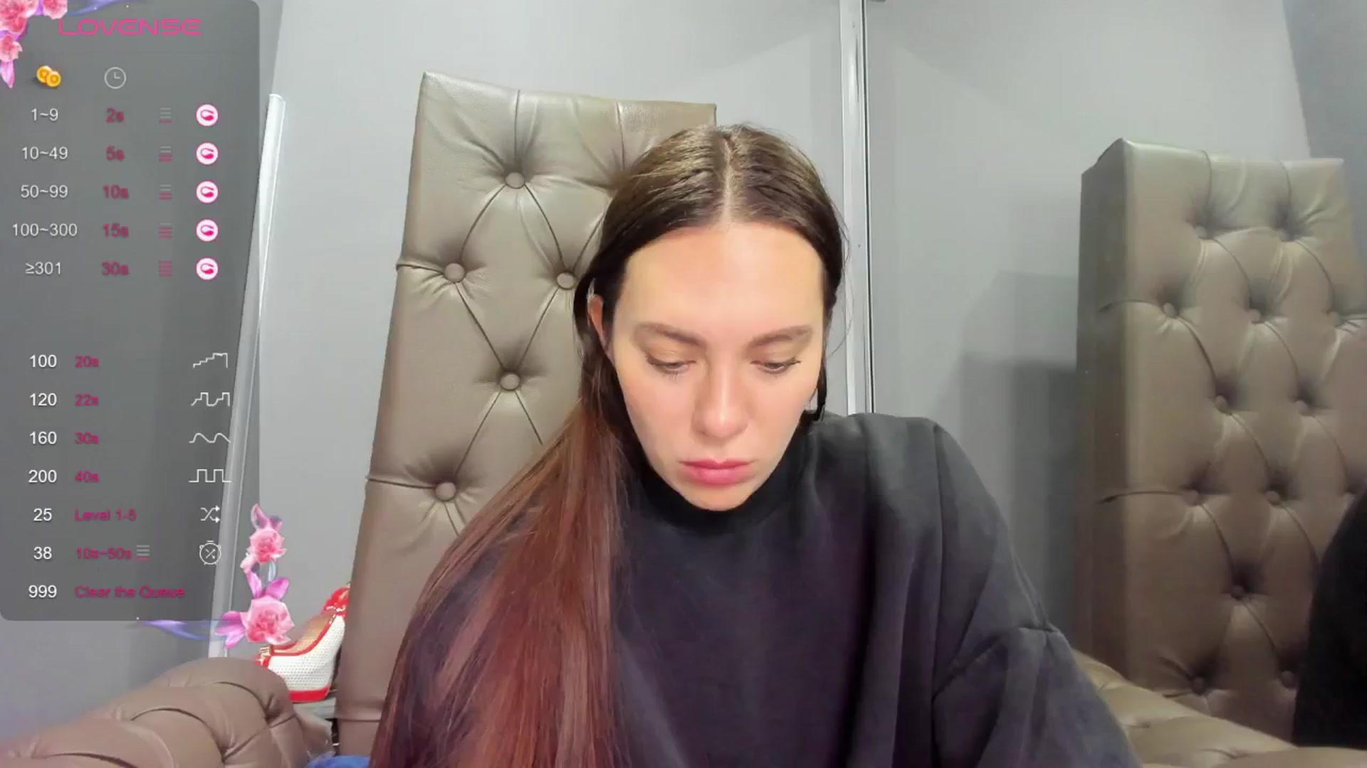 Gallery image thumbnail from Nicole_Kramm's myfreecams stream on, 12/25/2024, 09:20 image 6 of 20