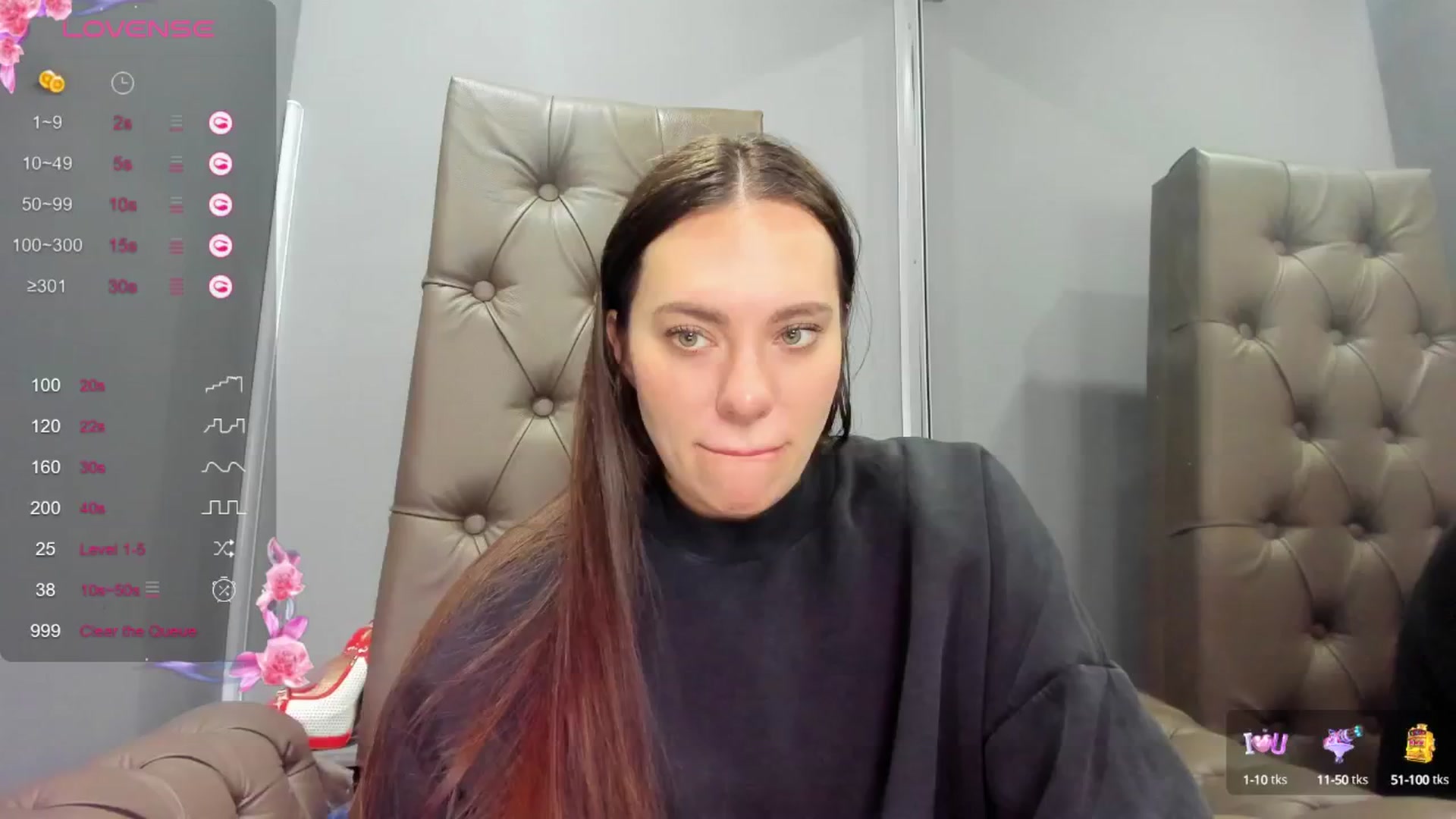 Gallery image thumbnail from Nicole_Kramm's myfreecams stream on, 12/25/2024, 09:20 image 7 of 20