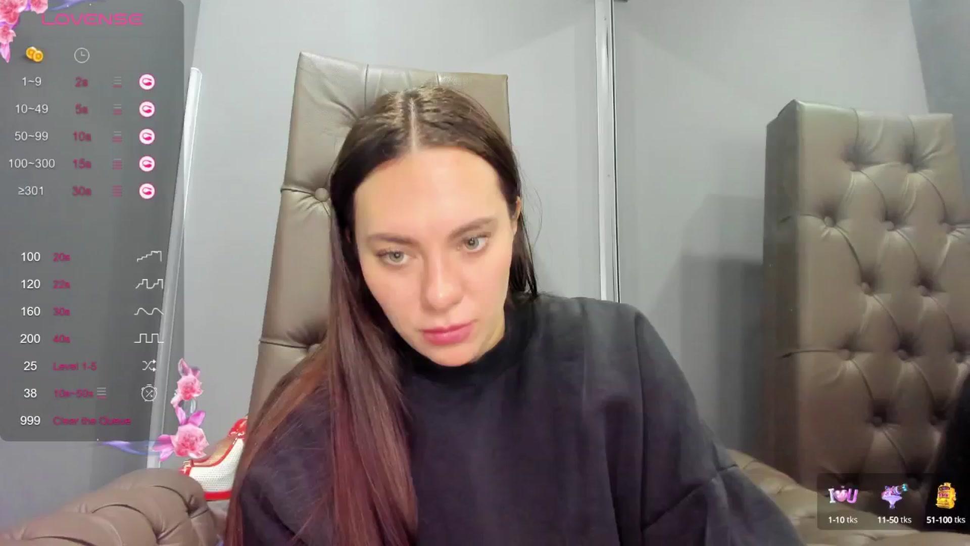 Gallery image thumbnail from Nicole_Kramm's myfreecams stream on, 12/25/2024, 09:20 image 8 of 20