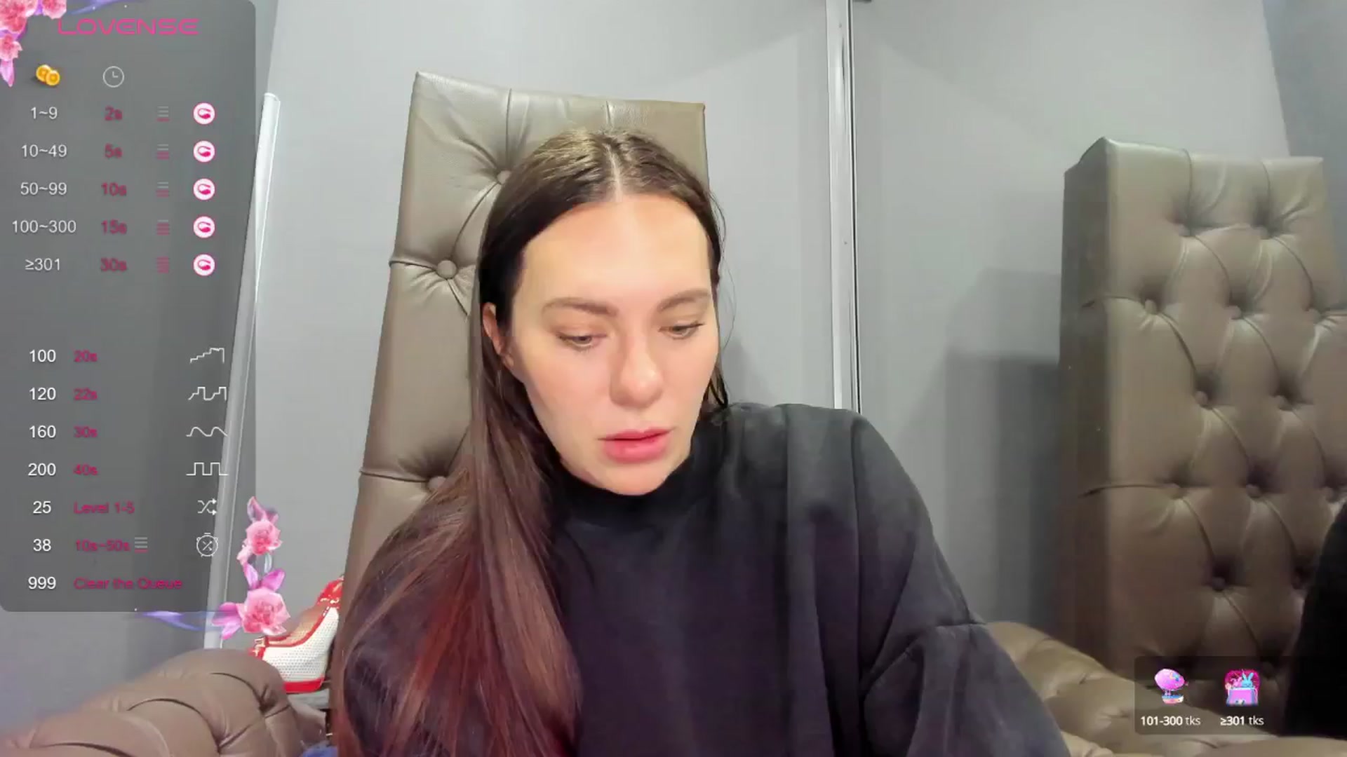 Gallery image thumbnail from Nicole_Kramm's myfreecams stream on, 12/25/2024, 09:20 image 10 of 20