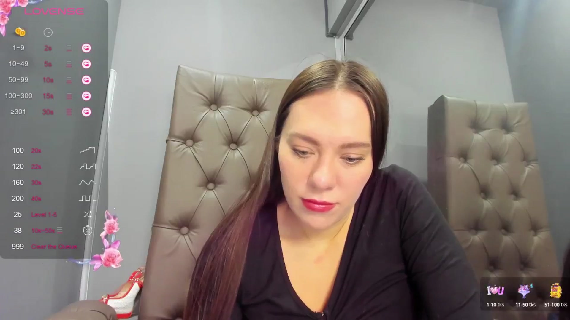Gallery image thumbnail from Nicole_Kramm's myfreecams stream on, 12/27/2024, 07:35 image 18 of 20