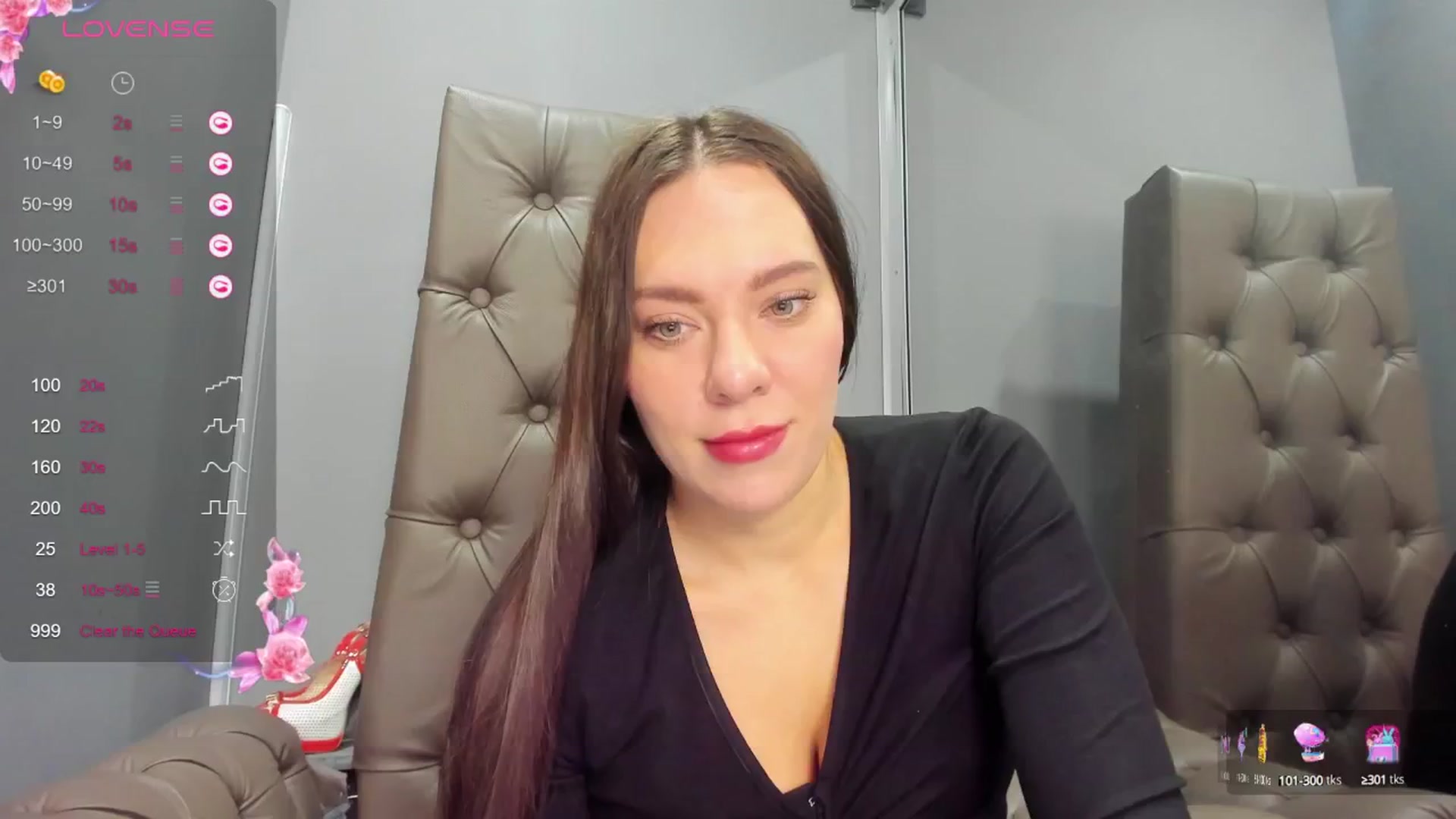 Gallery image thumbnail from Nicole_Kramm's myfreecams stream on, 12/27/2024, 08:16 image 11 of 20