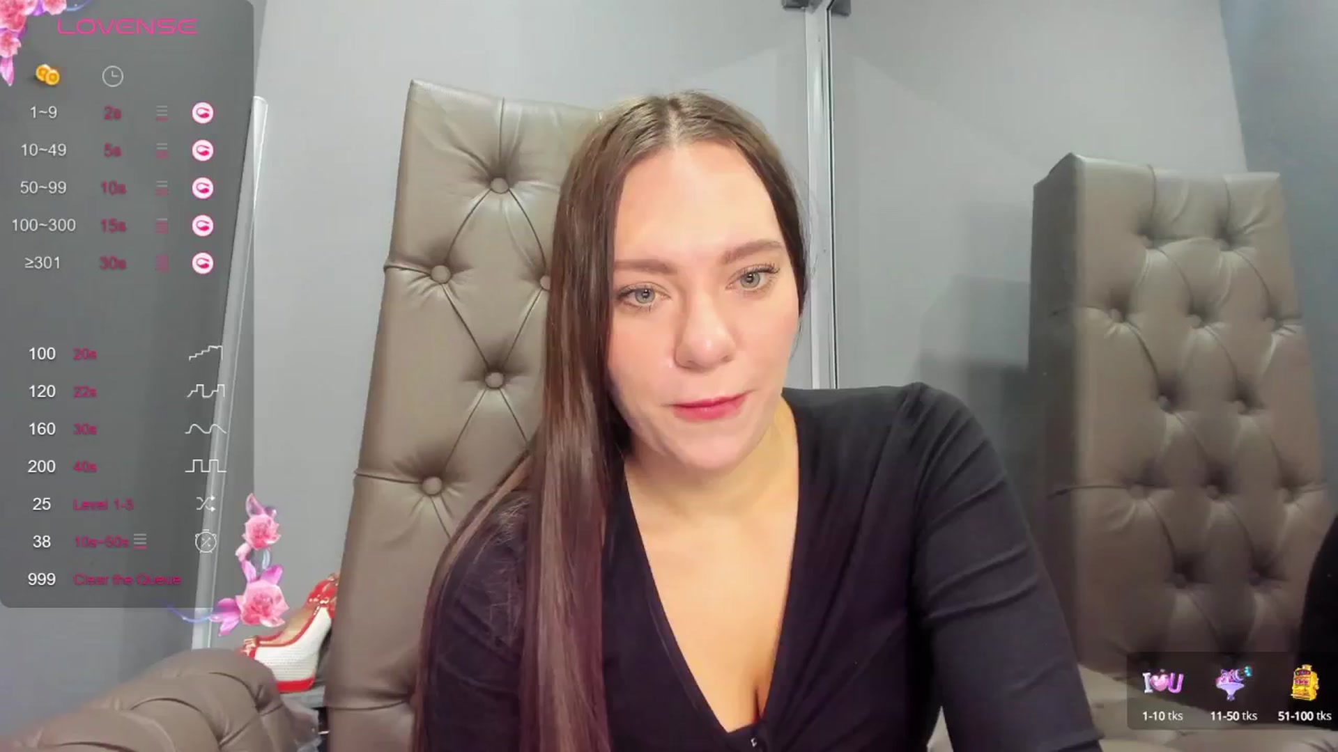 Gallery image thumbnail from Nicole_Kramm's myfreecams stream on, 12/27/2024, 08:16 image 16 of 20