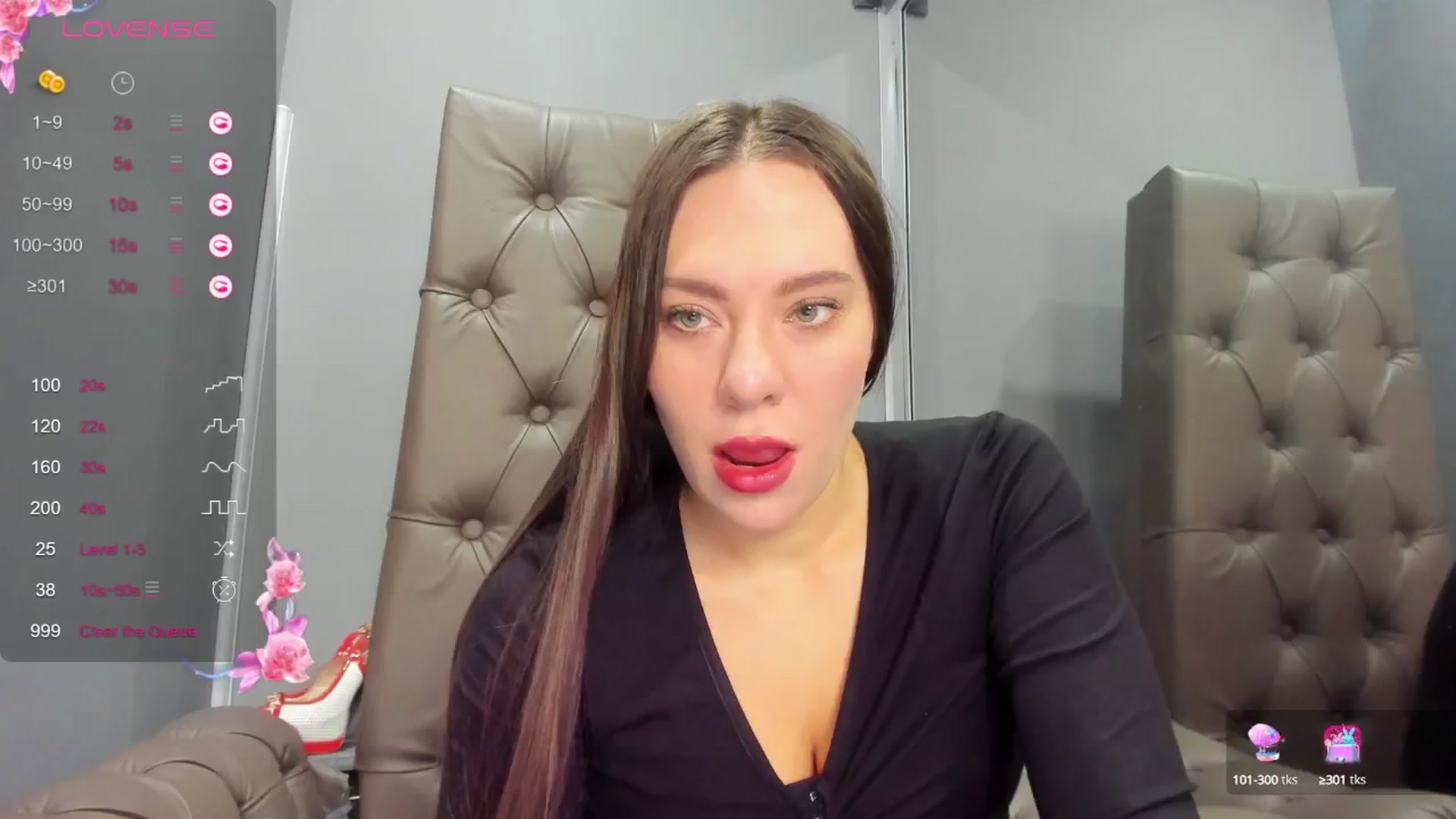Gallery image thumbnail from Nicole_Kramm's myfreecams stream on, 12/27/2024, 08:16 image 7 of 20