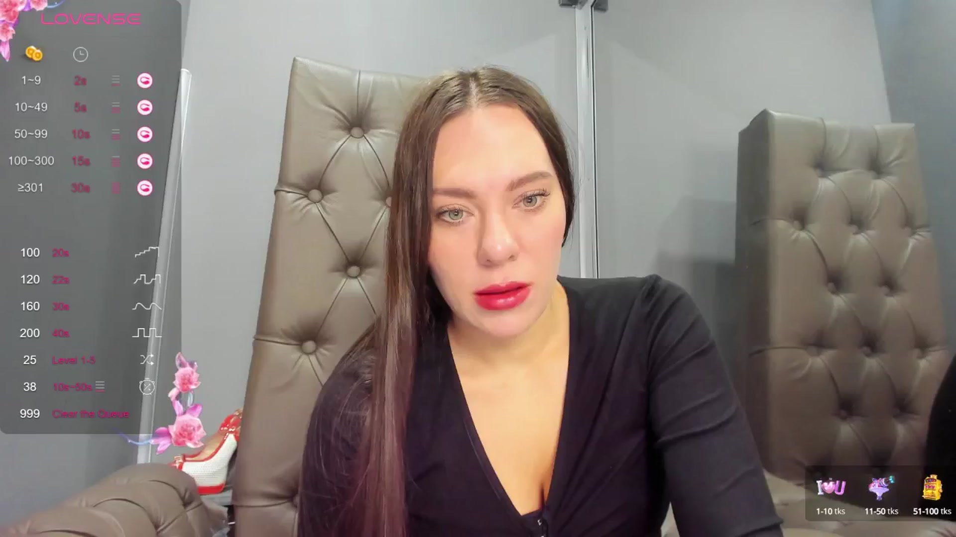 Gallery image thumbnail from Nicole_Kramm's myfreecams stream on, 12/27/2024, 08:16 image 12 of 20