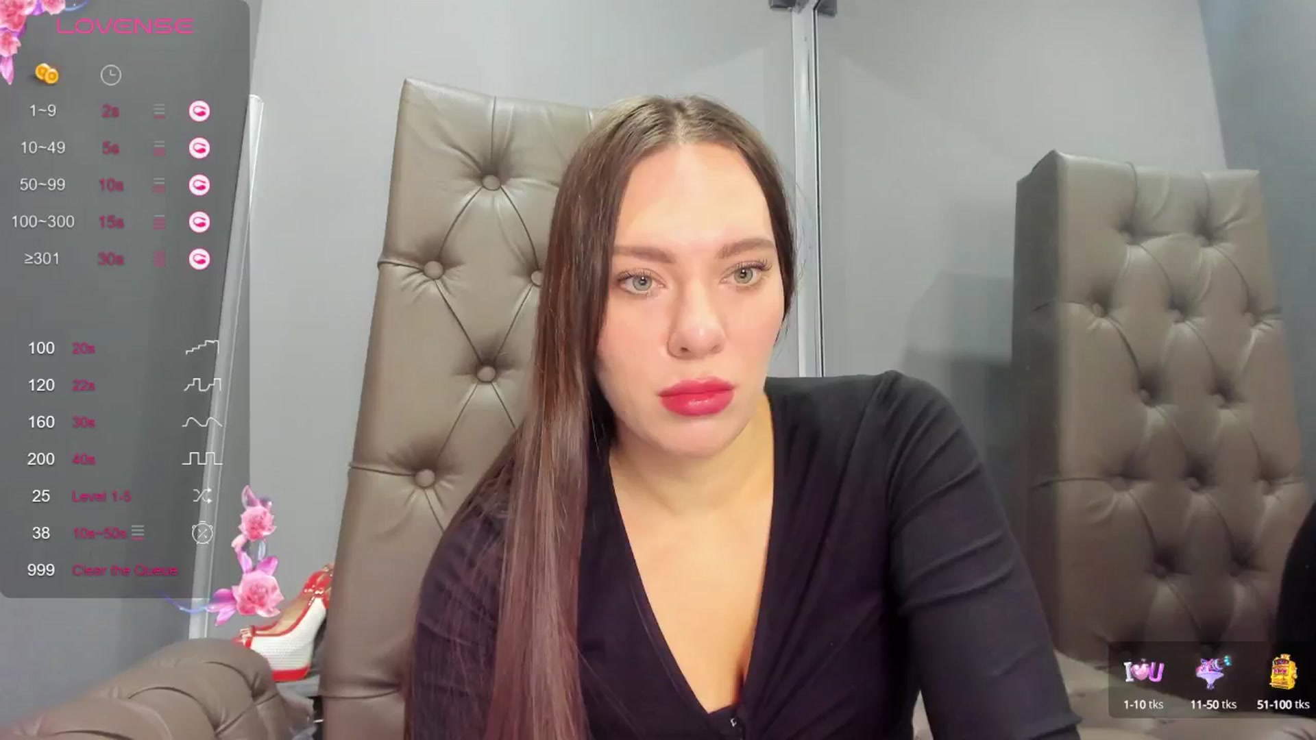 Gallery image thumbnail from Nicole_Kramm's myfreecams stream on, 12/27/2024, 08:16 image 15 of 20