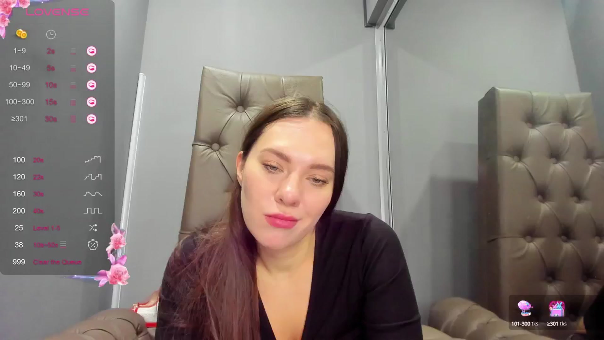 Gallery image thumbnail from Nicole_Kramm's myfreecams stream on, 12/27/2024, 10:54 image 2 of 20